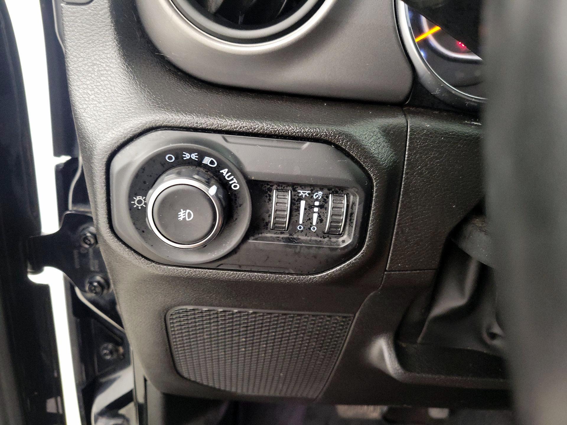 Thumbnail: 2022 Jeep Wrangler - 13