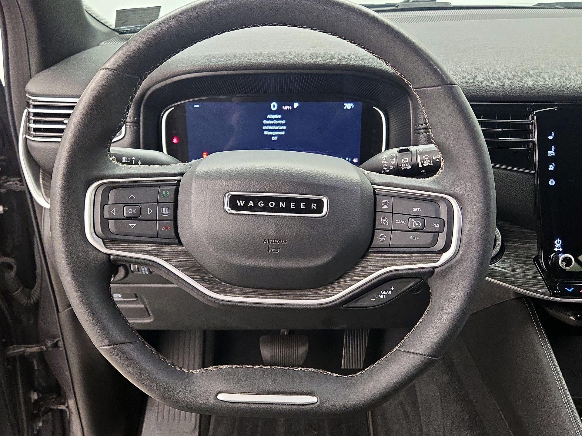 Thumbnail: 2022 Jeep Wagoneer - 10