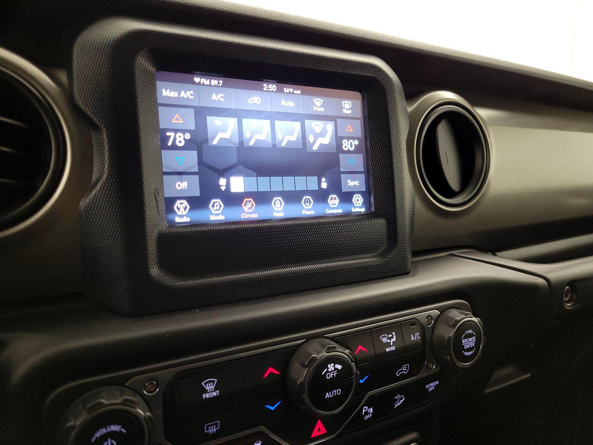 Thumbnail: 2020 Jeep Wrangler - 16