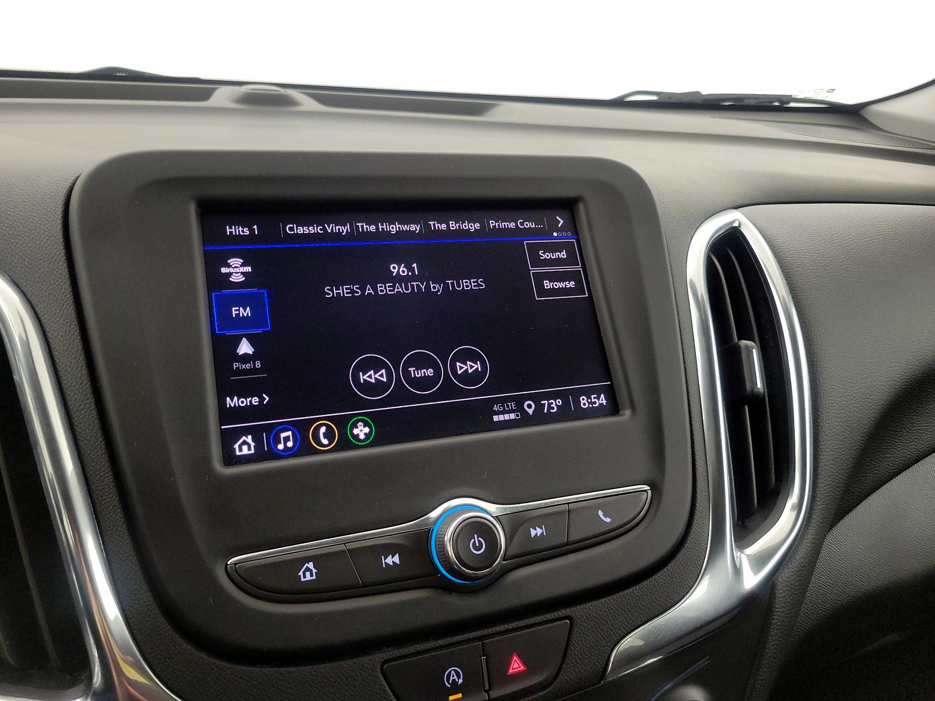 Thumbnail: 2022 Chevrolet Equinox - 15
