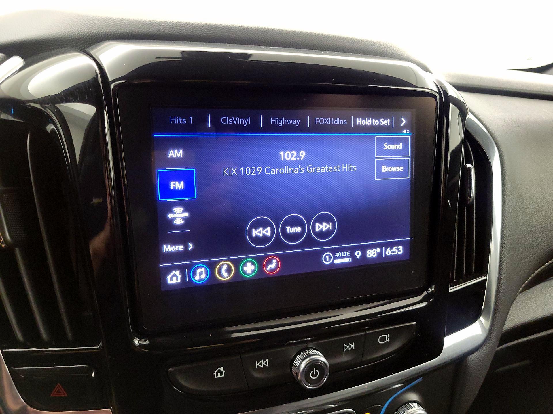 Thumbnail: 2023 Chevrolet Traverse - 15