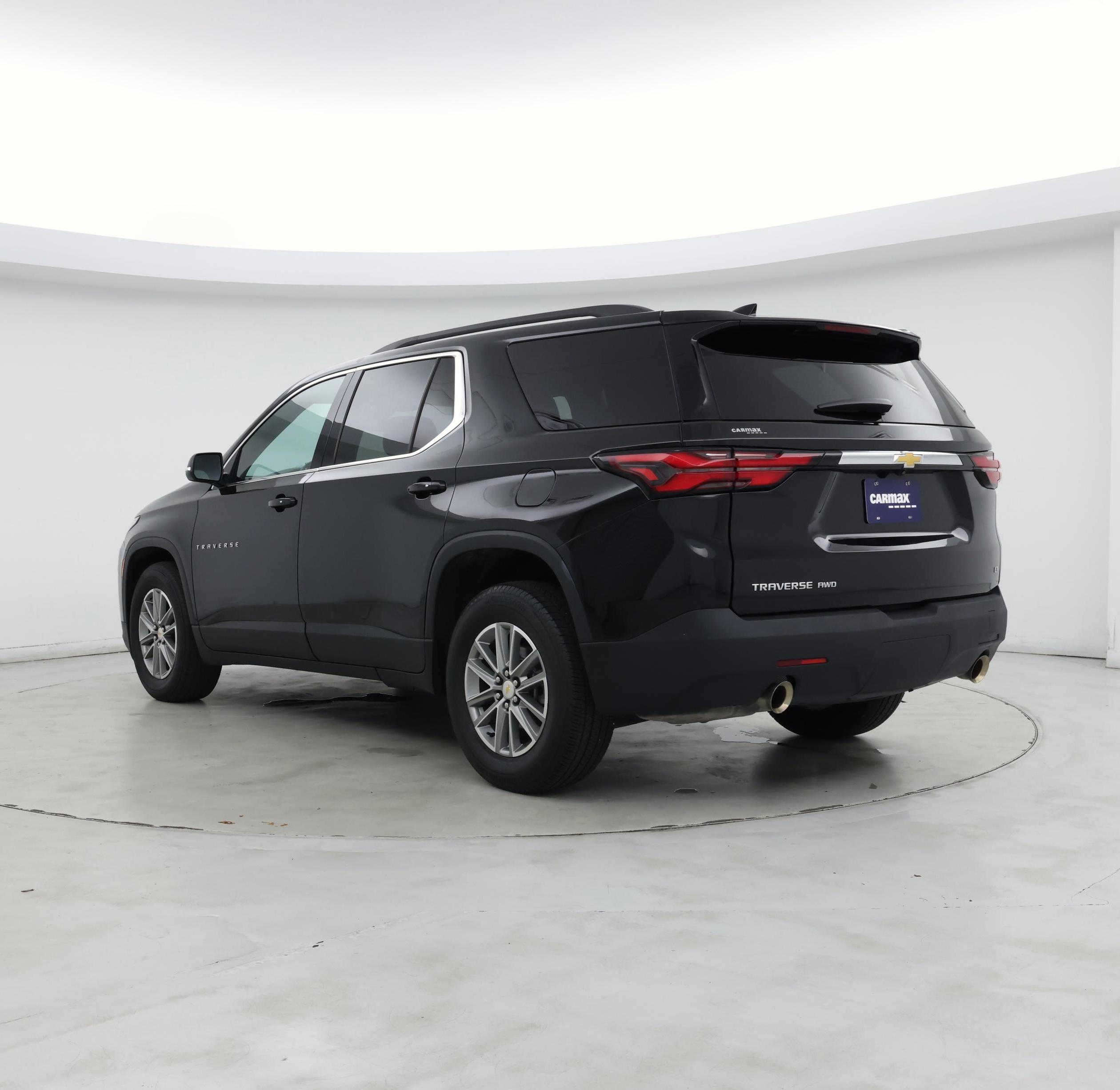 Thumbnail: 2023 Chevrolet Traverse - 2