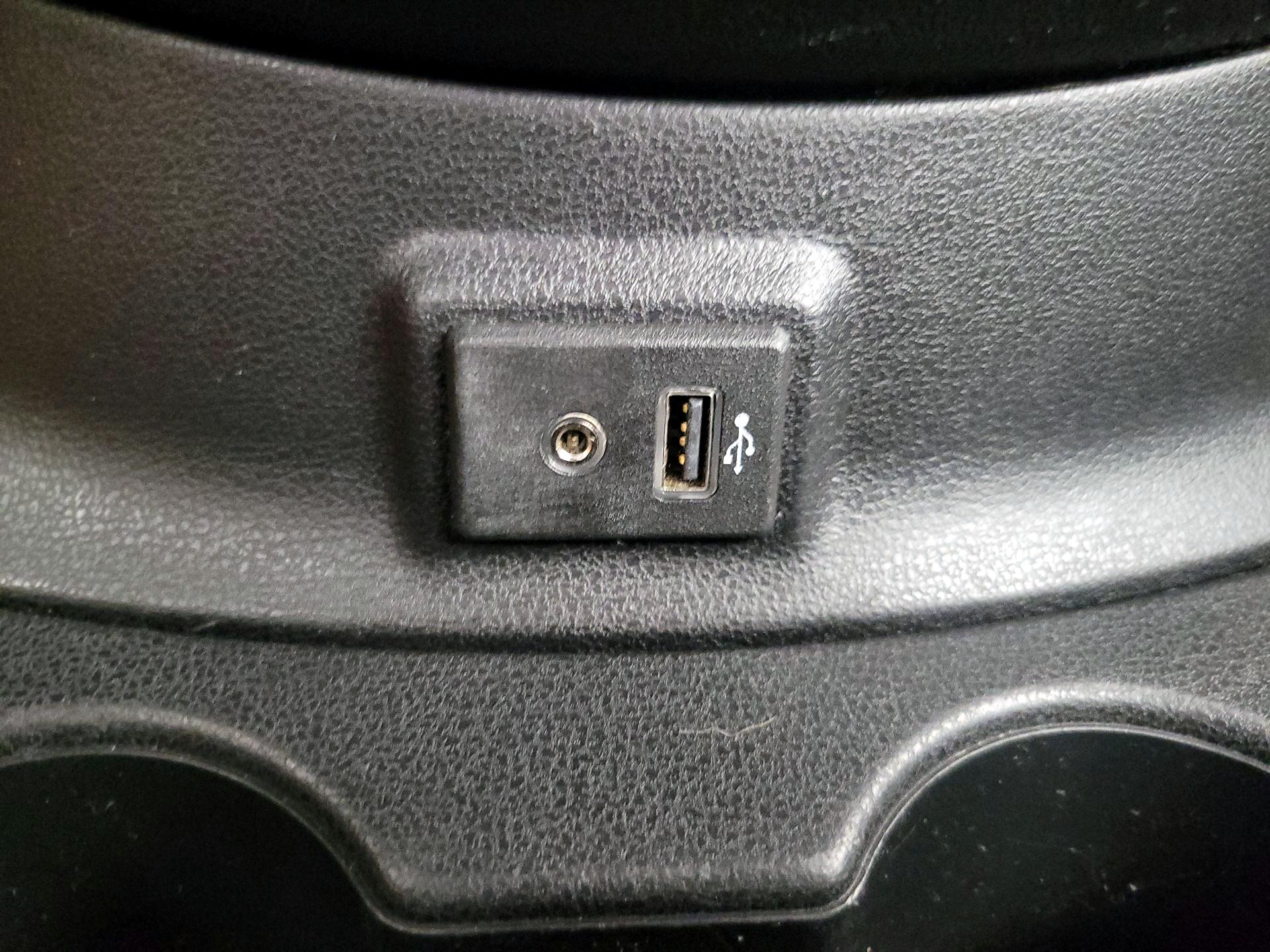 Thumbnail: 2018 Nissan Versa - 18