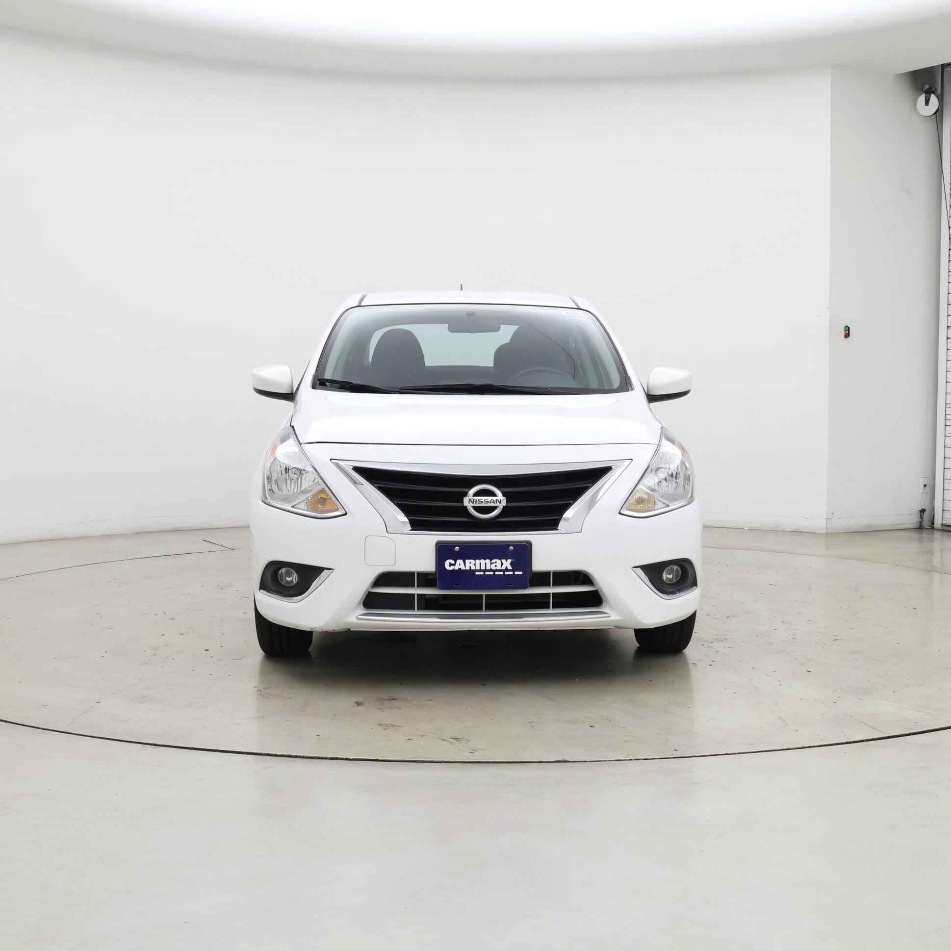 Thumbnail: 2018 Nissan Versa - 5