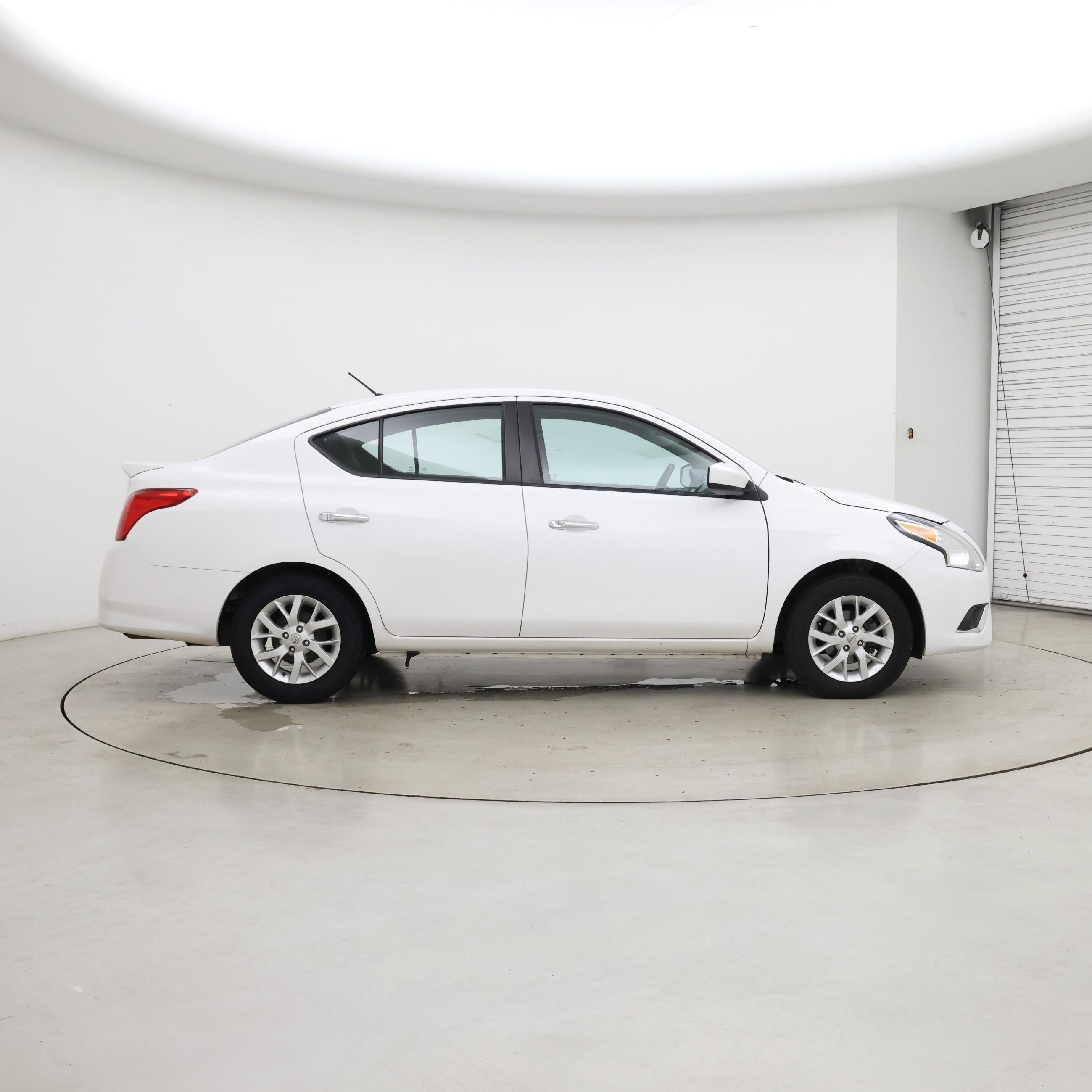 Thumbnail: 2018 Nissan Versa - 7