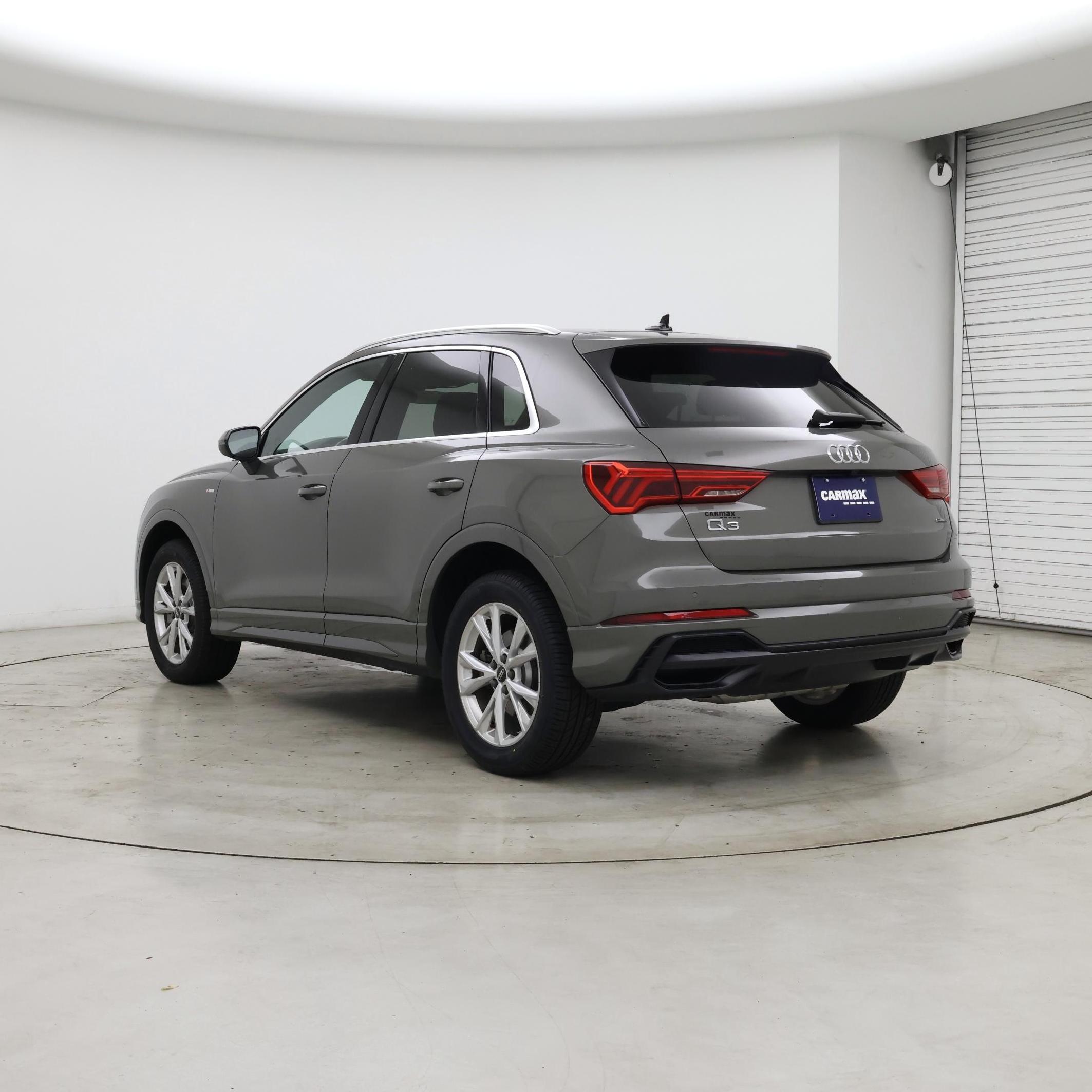 Thumbnail: 2021 Audi Q3 - 2