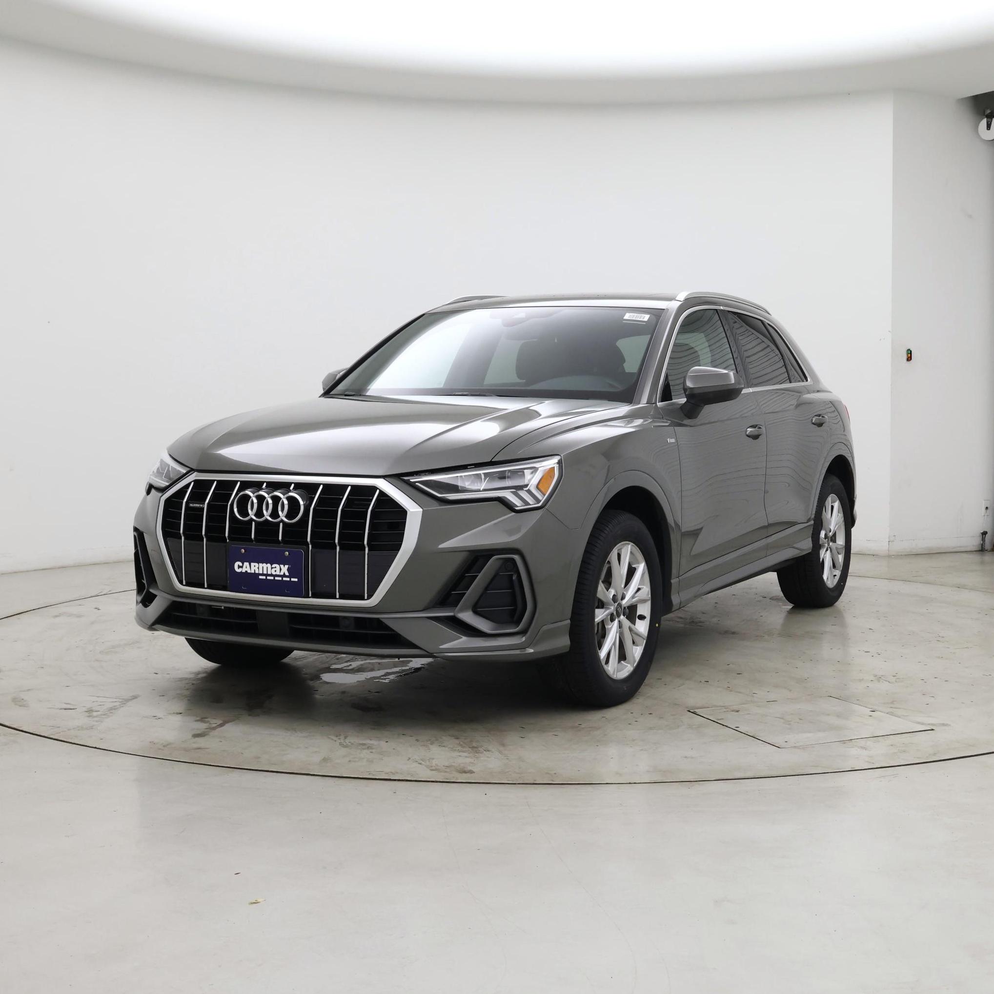 Thumbnail: 2021 Audi Q3 - 4
