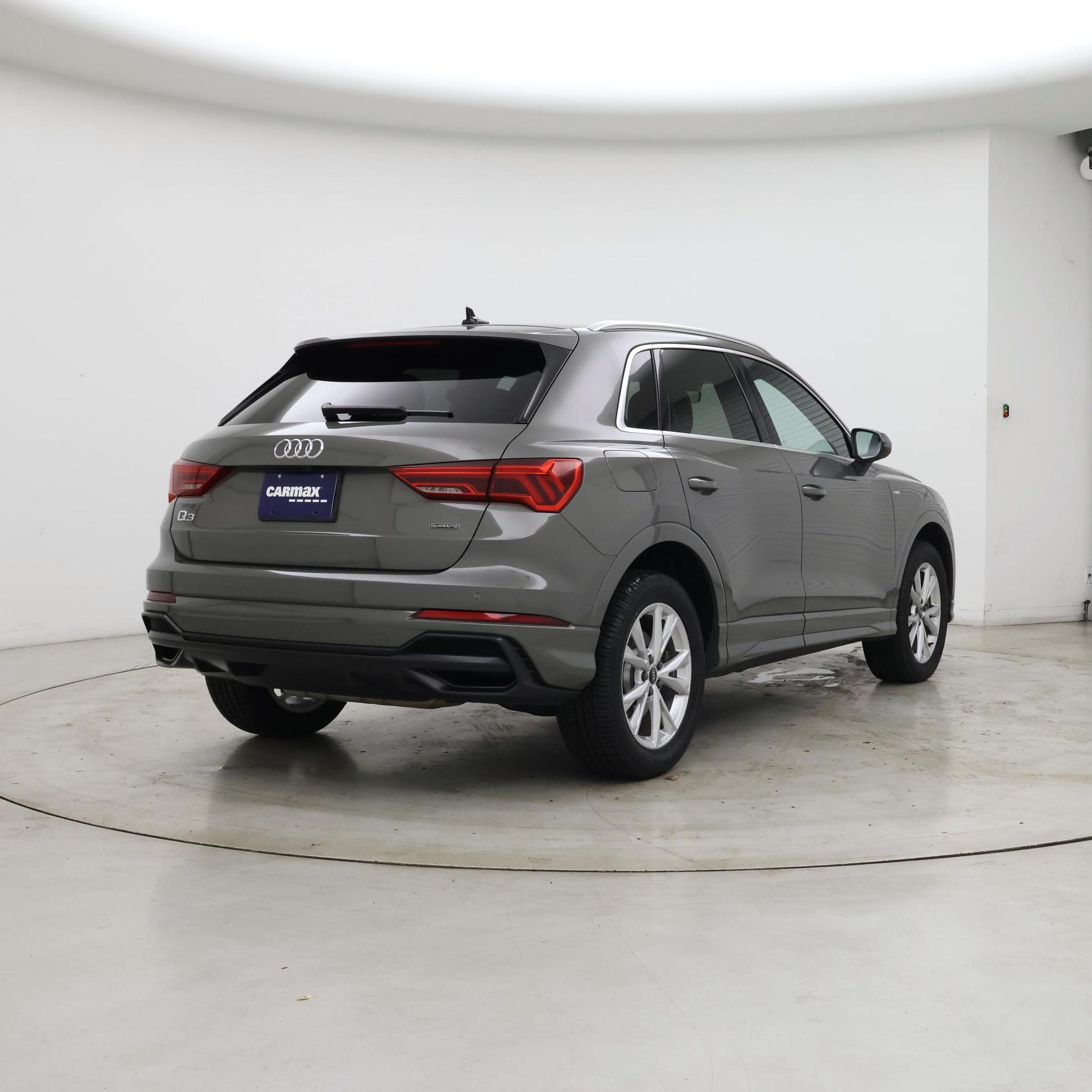 Thumbnail: 2021 Audi Q3 - 8