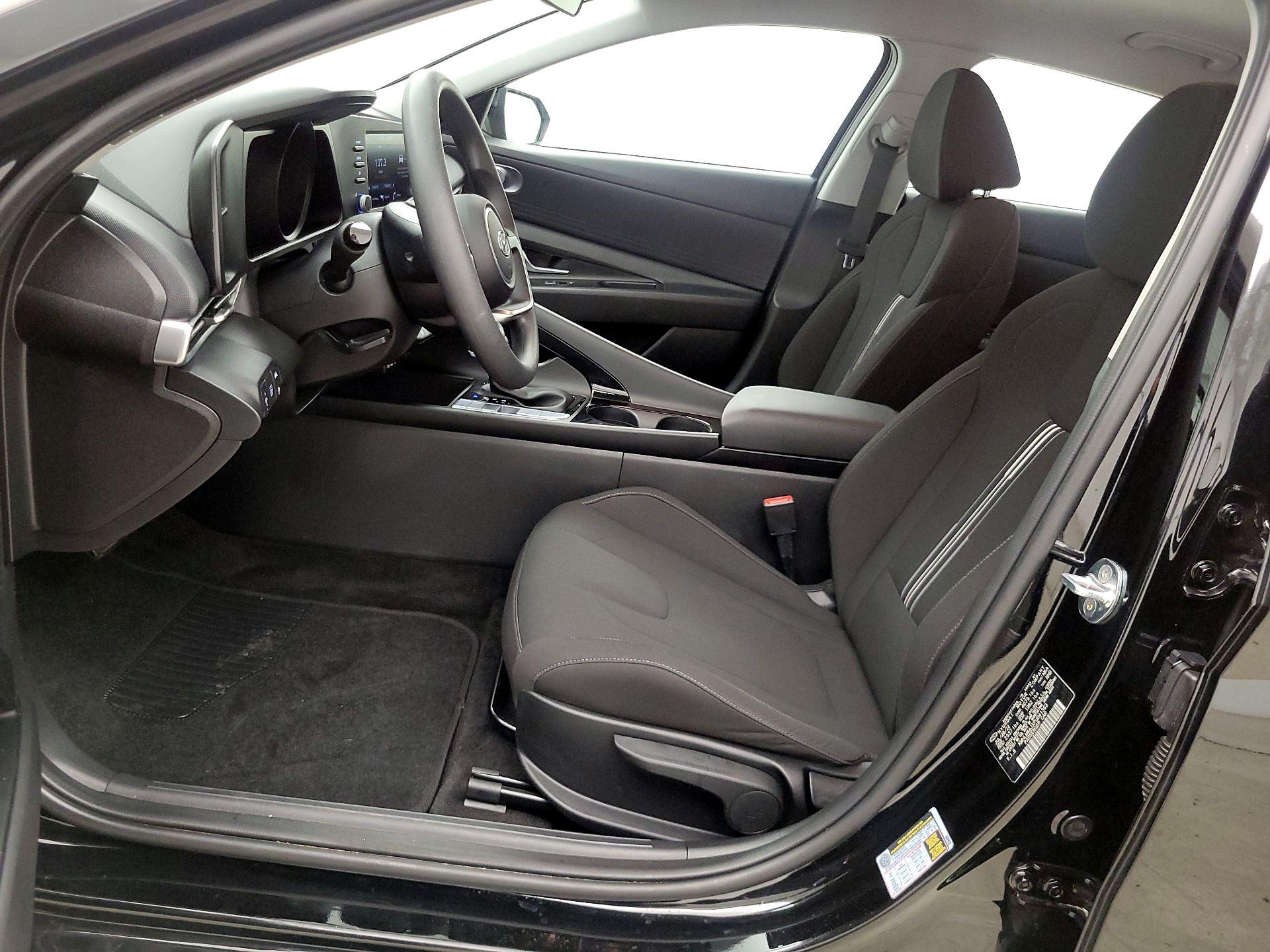 Thumbnail: 2023 Hyundai Elantra - 11