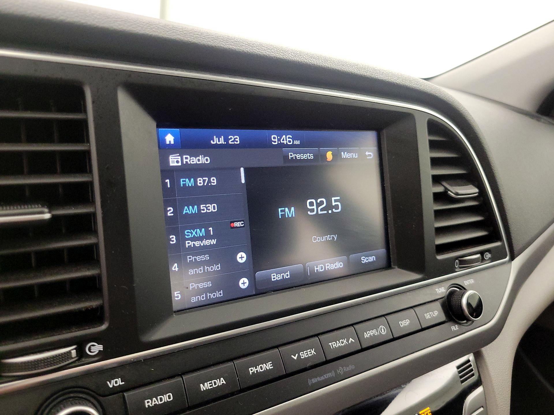 Thumbnail: 2018 Hyundai Elantra - 15