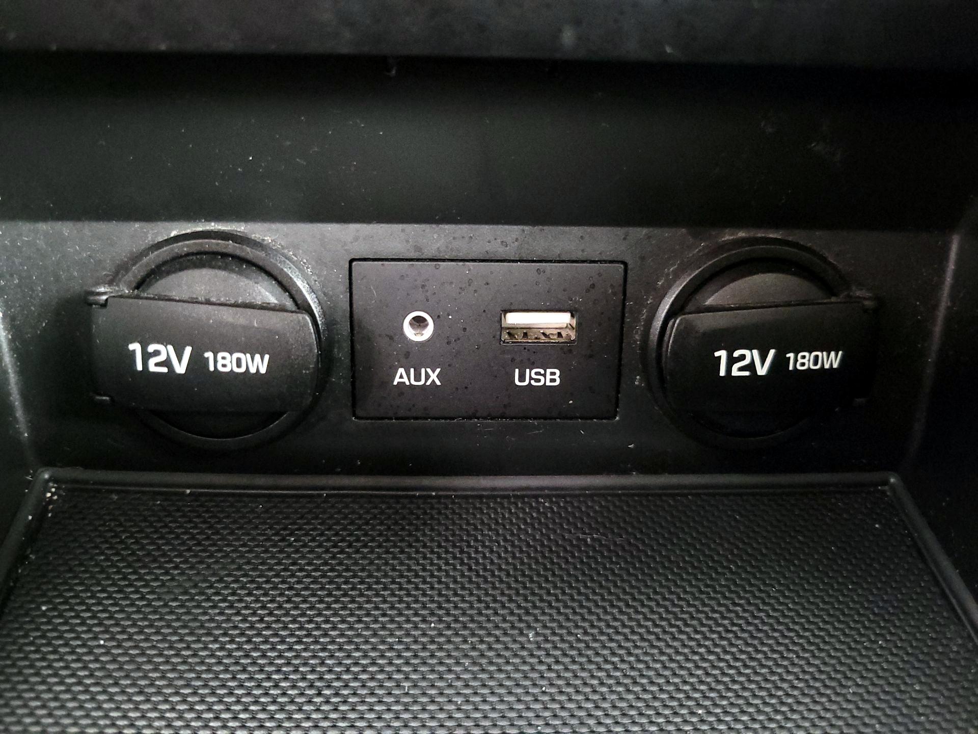 Thumbnail: 2018 Hyundai Elantra - 18