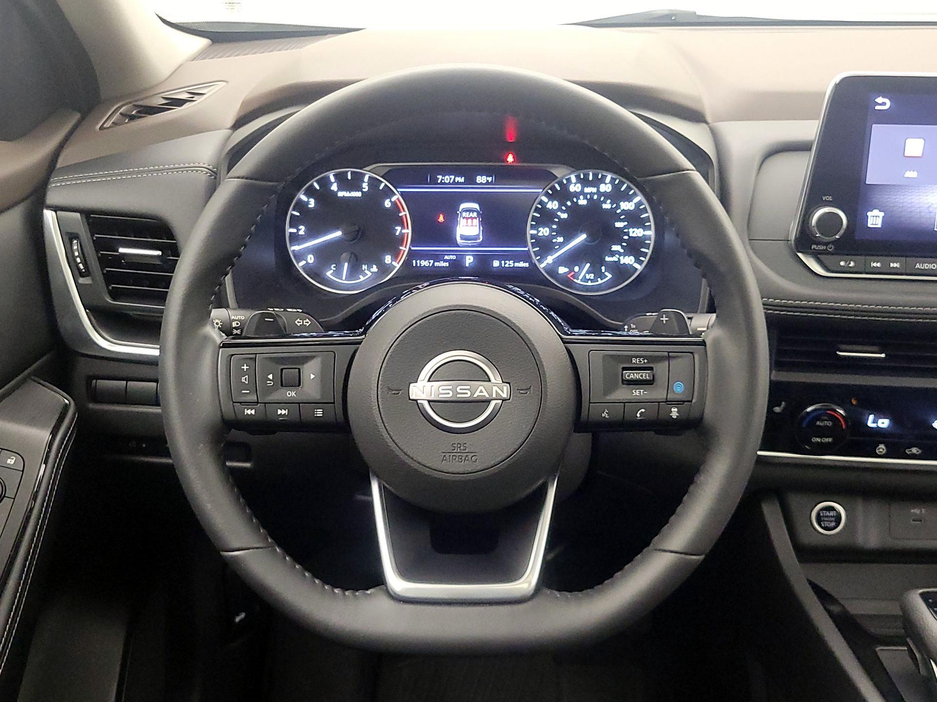 Thumbnail: 2023 Nissan Rogue - 10
