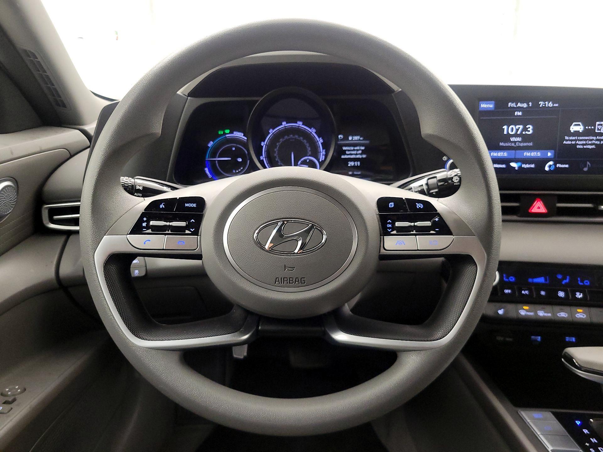 Thumbnail: 2022 Hyundai Elantra - 10