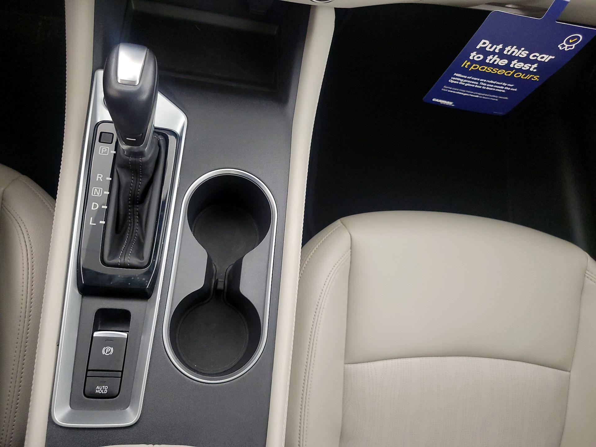 Thumbnail: 2019 Nissan Altima - 18