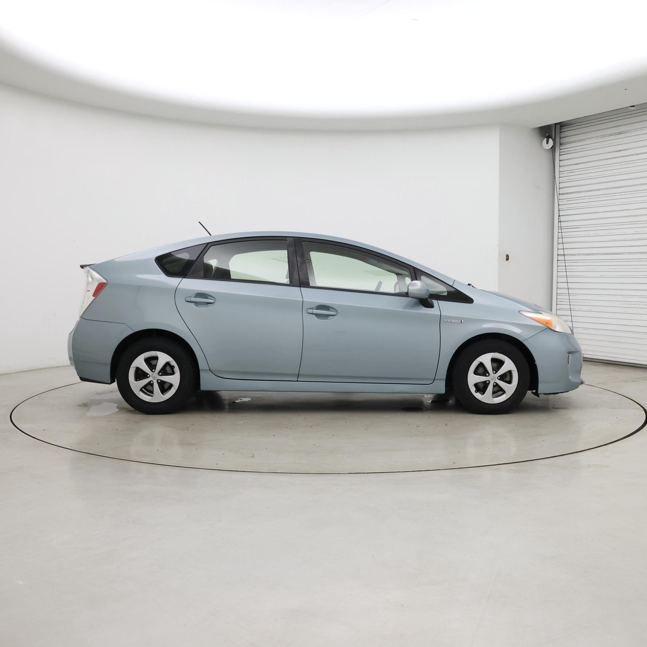 Thumbnail: 2014 Toyota Prius - 7