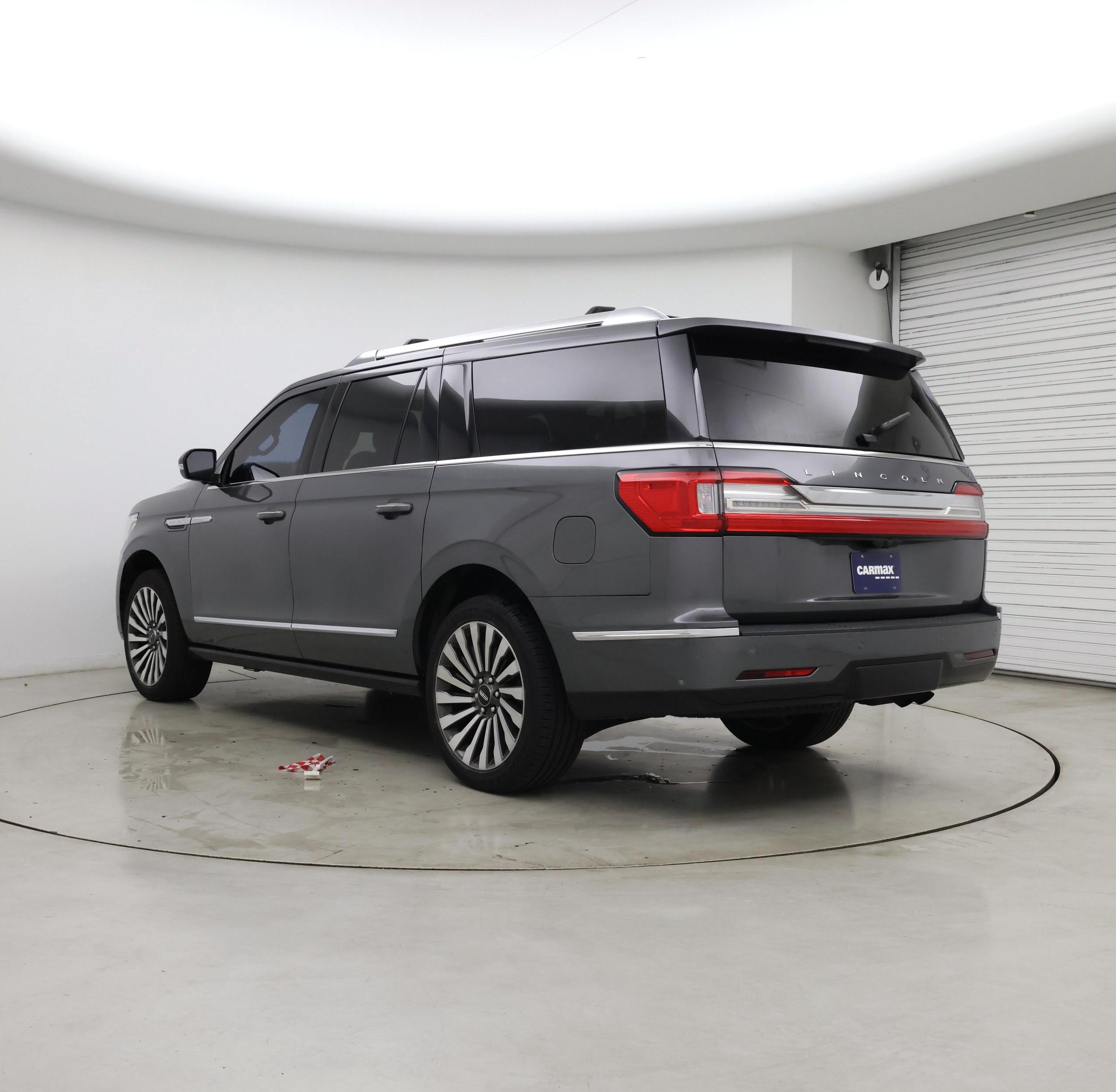 Thumbnail: 2021 Lincoln Navigator L - 2