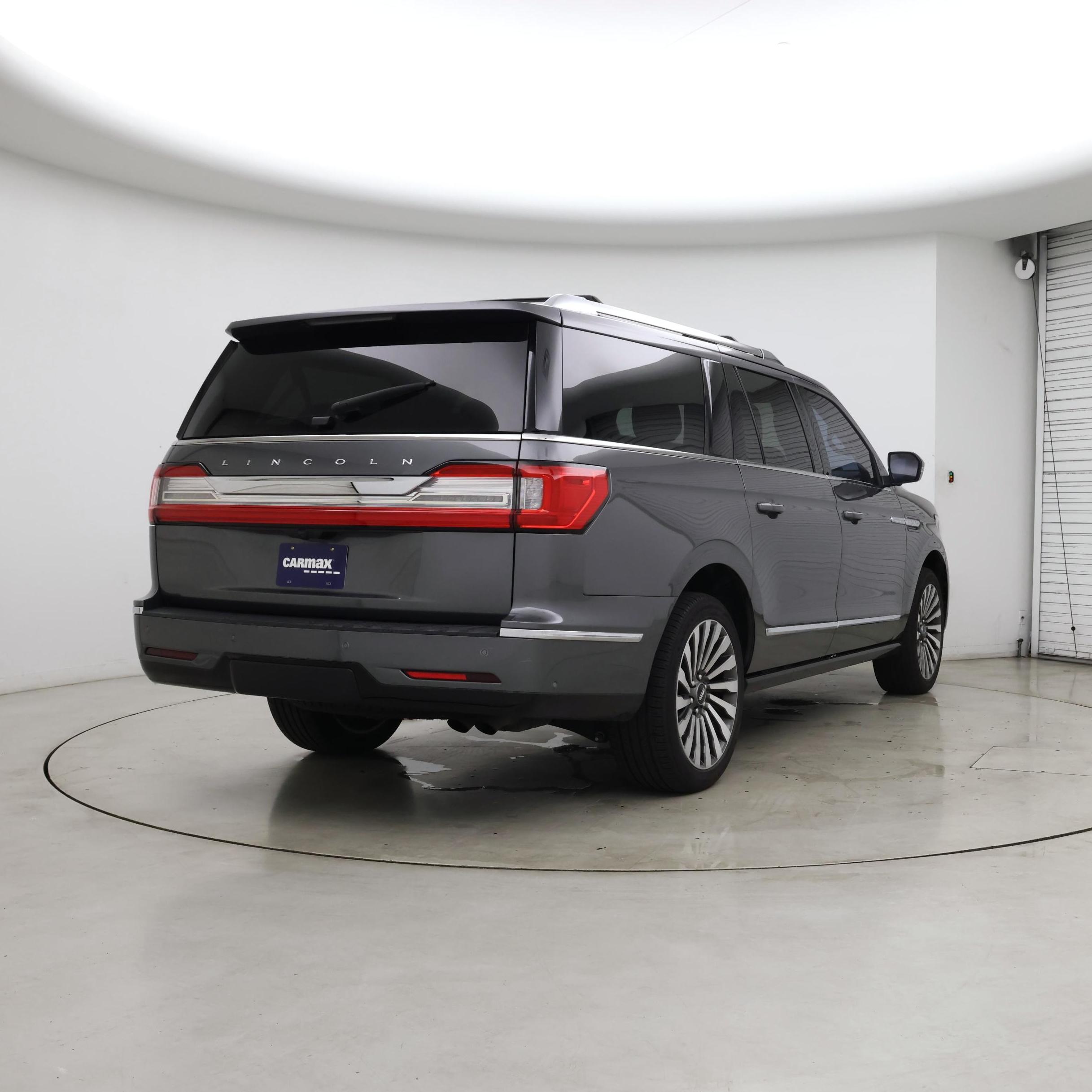 Thumbnail: 2021 Lincoln Navigator L - 8