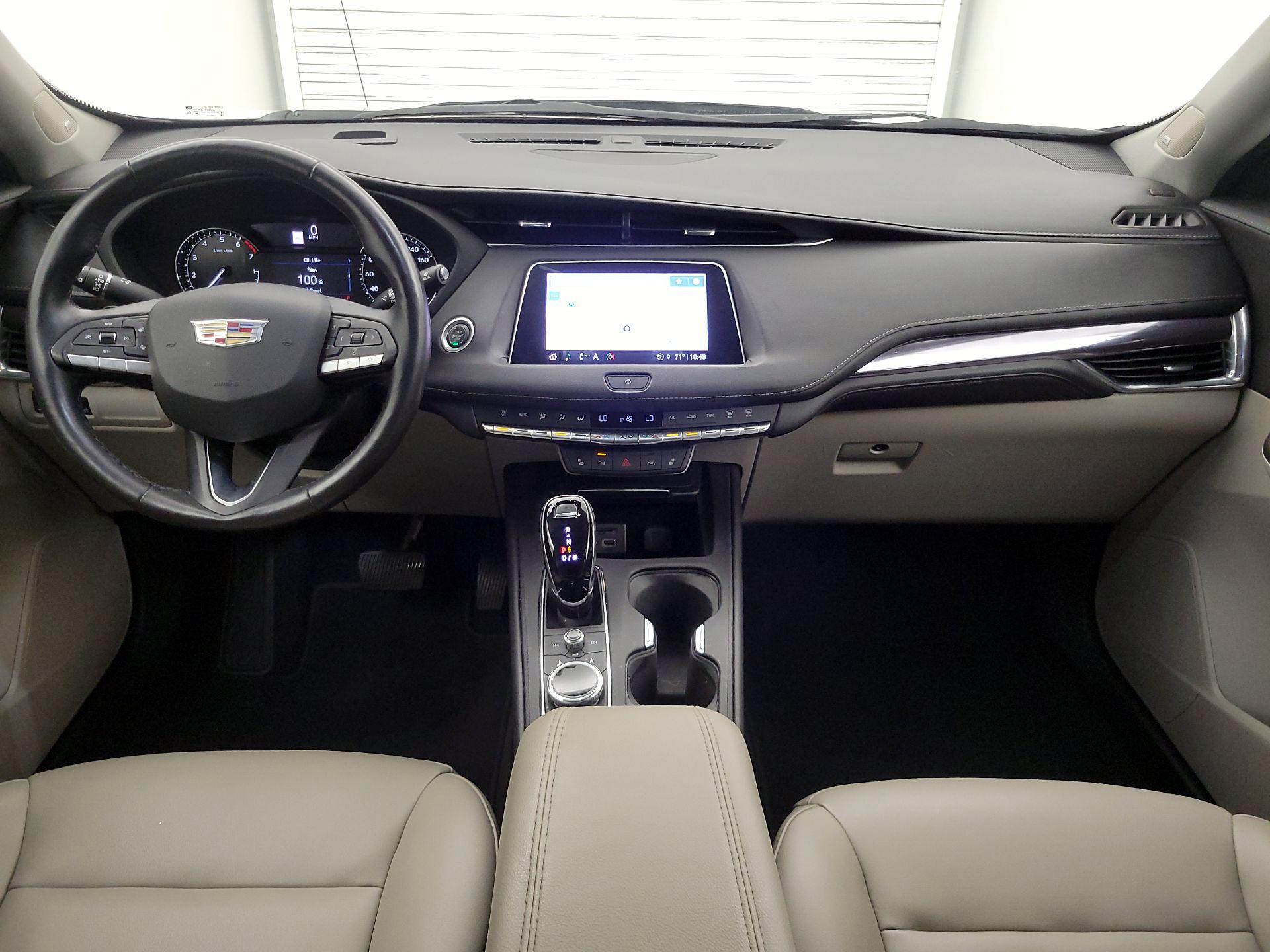 Thumbnail: 2023 Cadillac XT4 - 9