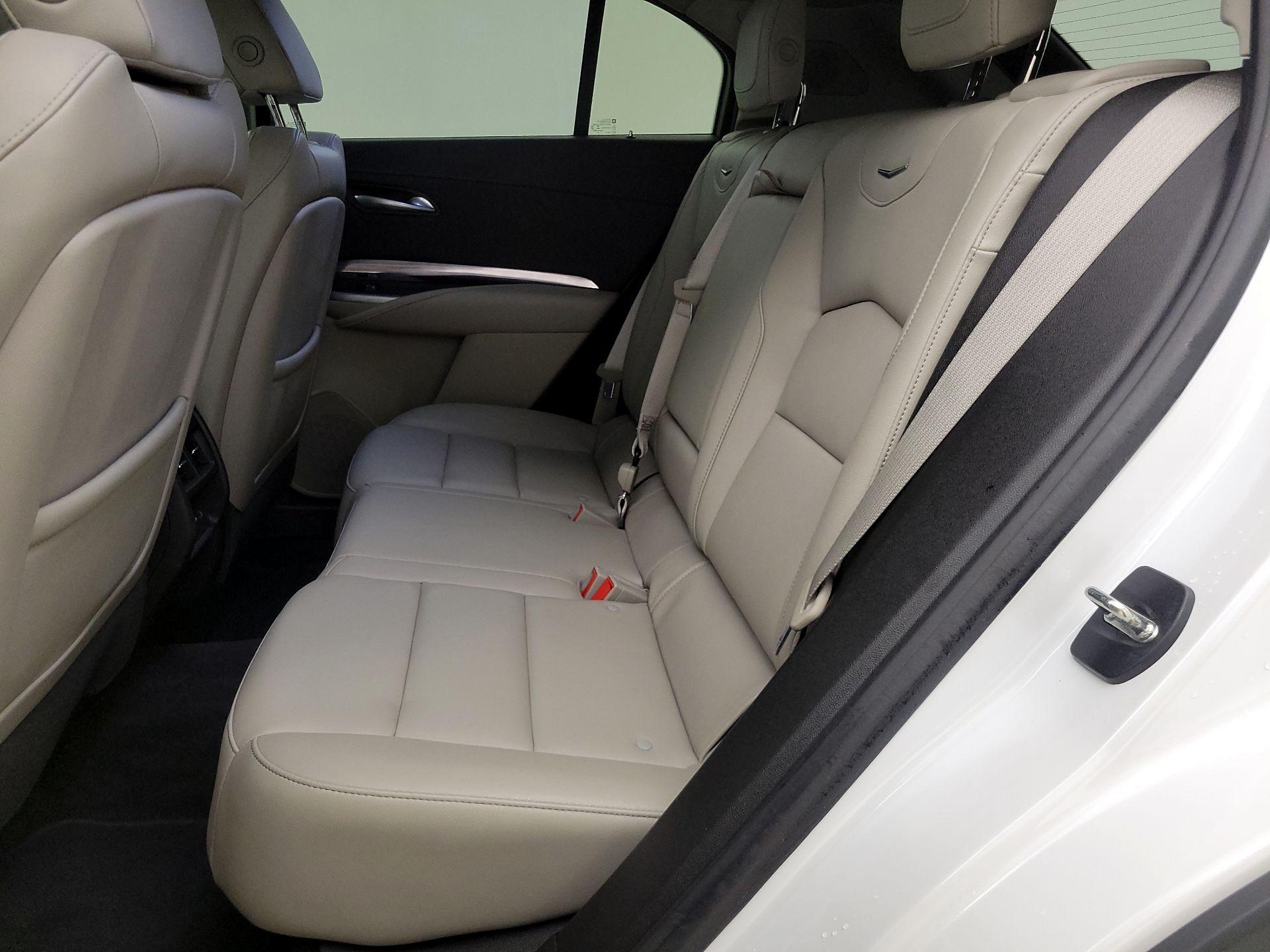 Thumbnail: 2023 Cadillac XT4 - 20