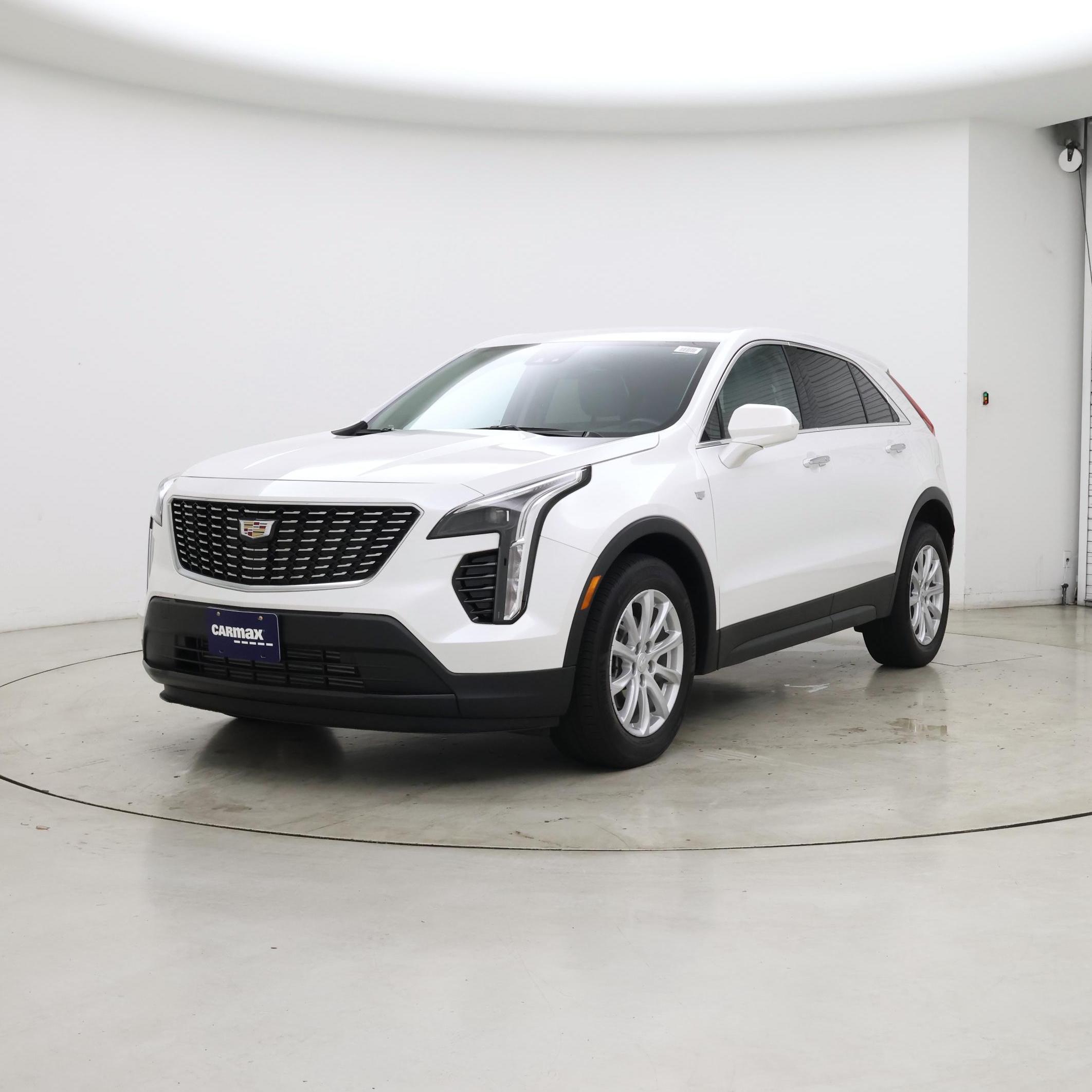 Thumbnail: 2023 Cadillac XT4 - 4