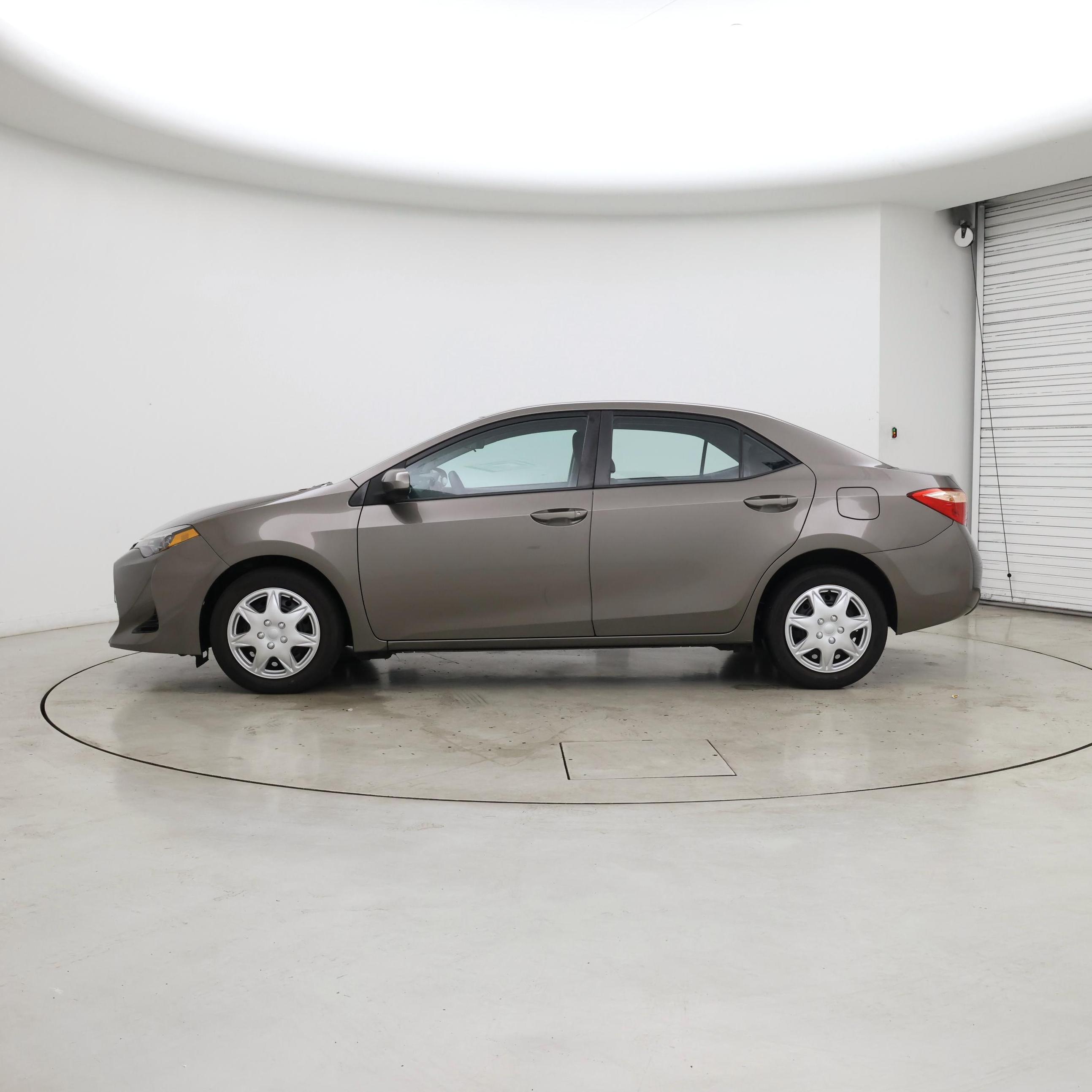 Thumbnail: 2019 Toyota Corolla - 3