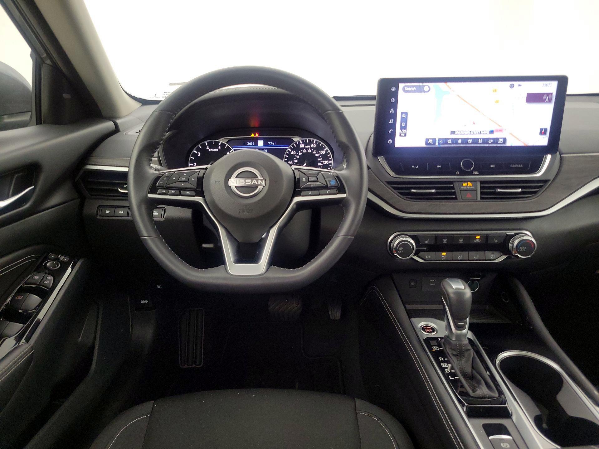 Thumbnail: 2023 Nissan Altima - 10