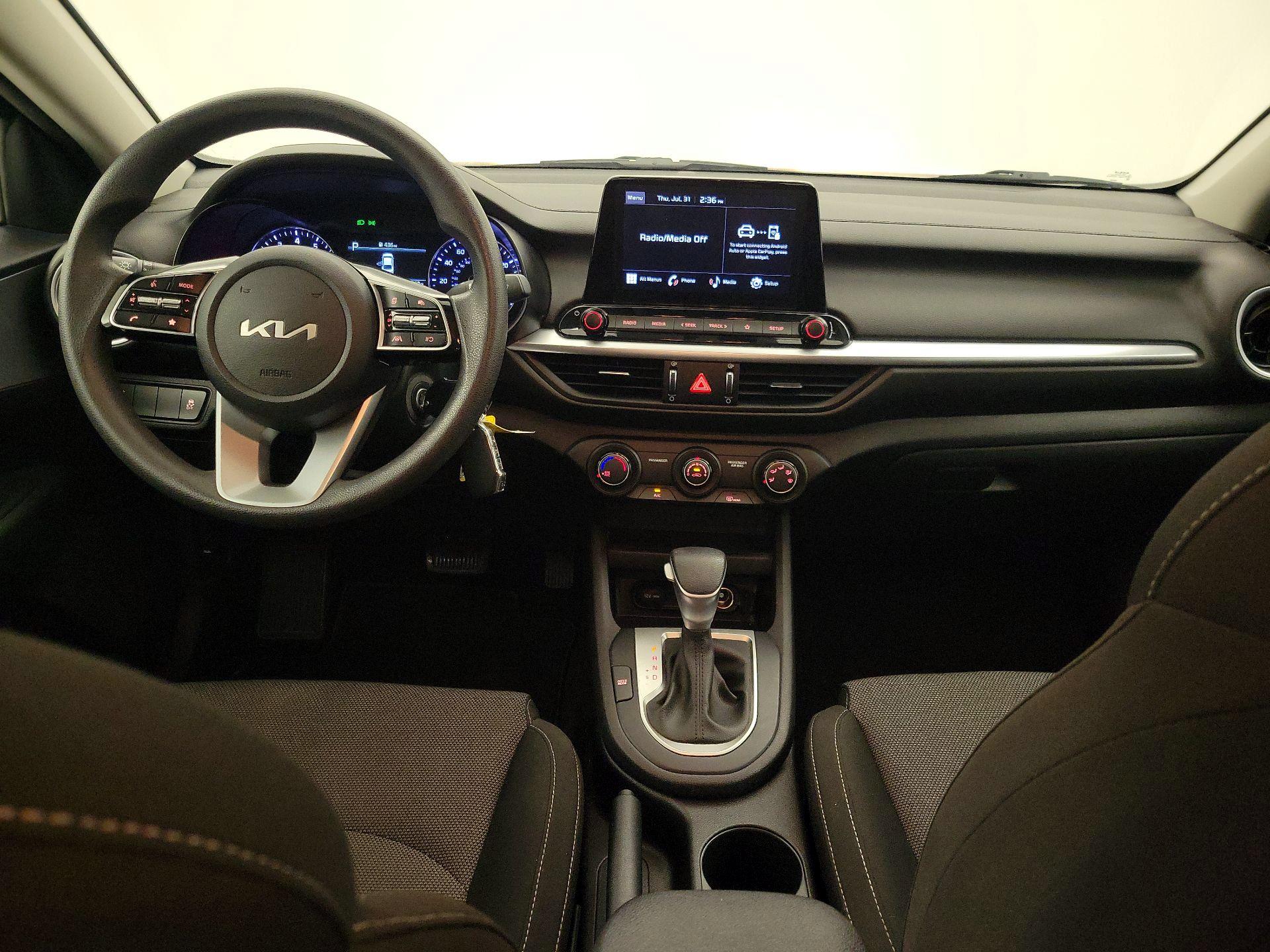 Thumbnail: 2023 Kia Forte - 9