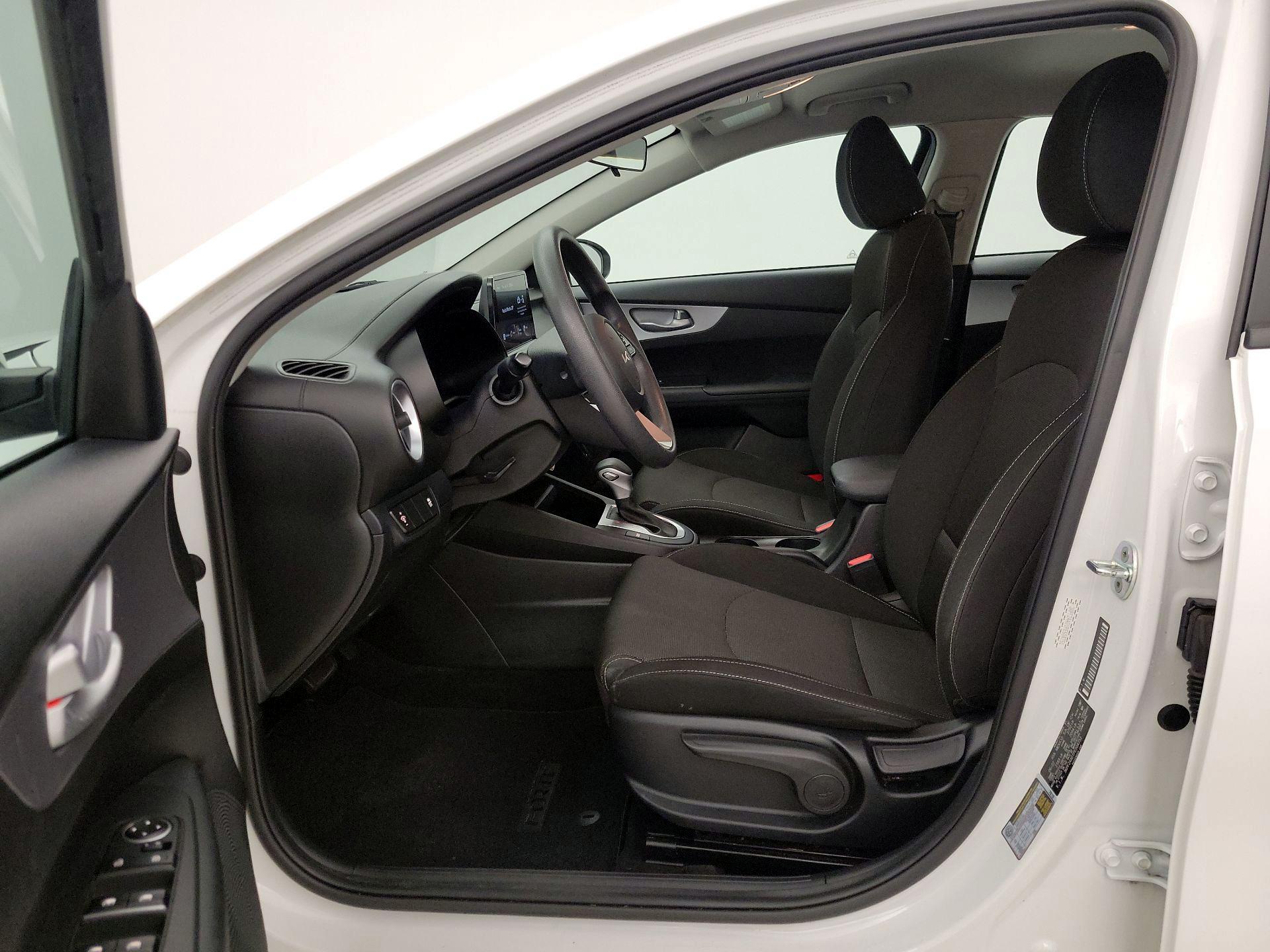 Thumbnail: 2023 Kia Forte - 11