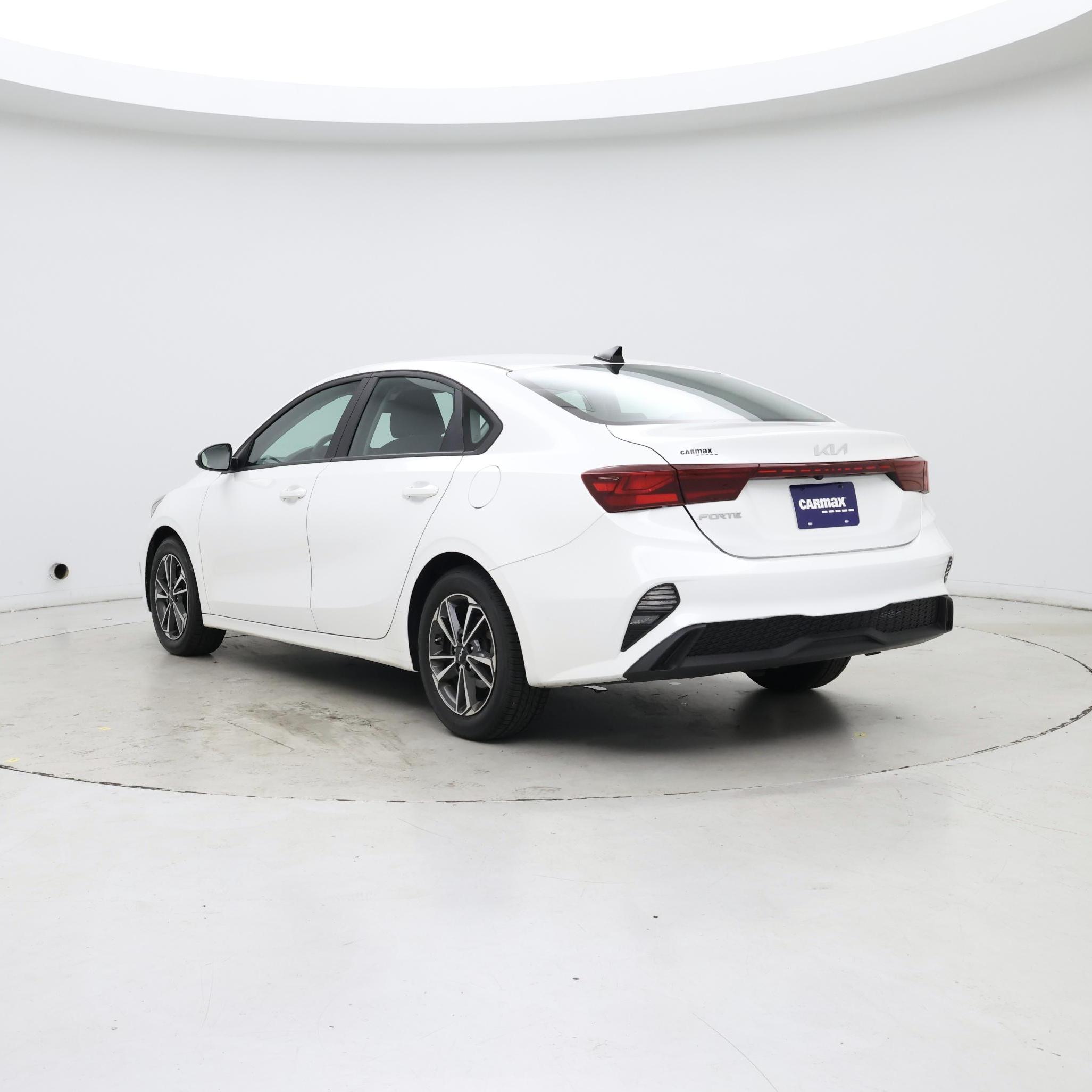 Thumbnail: 2023 Kia Forte - 2