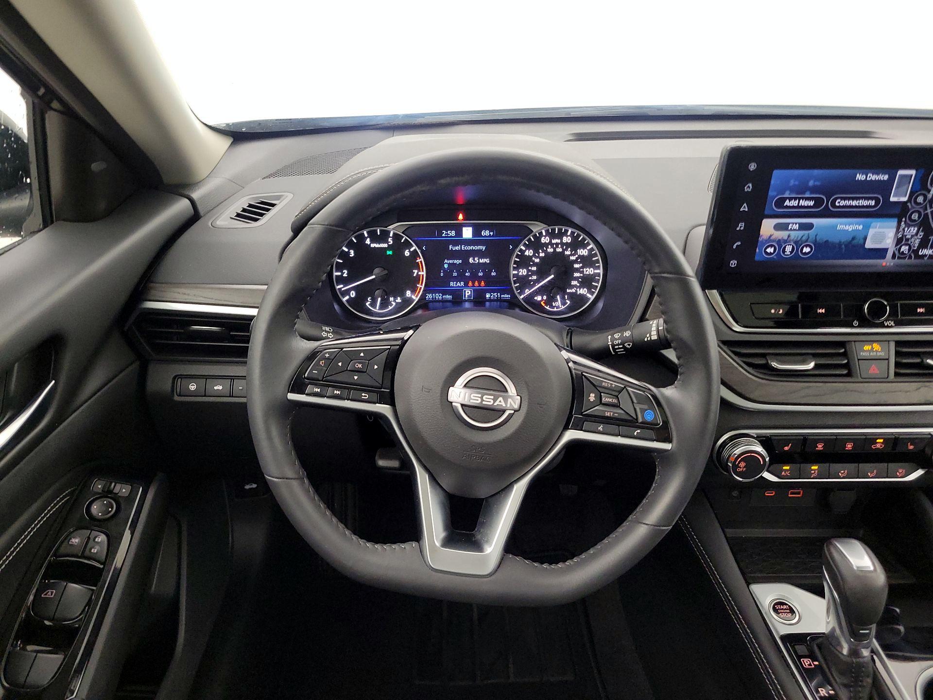 Thumbnail: 2023 Nissan Altima - 10