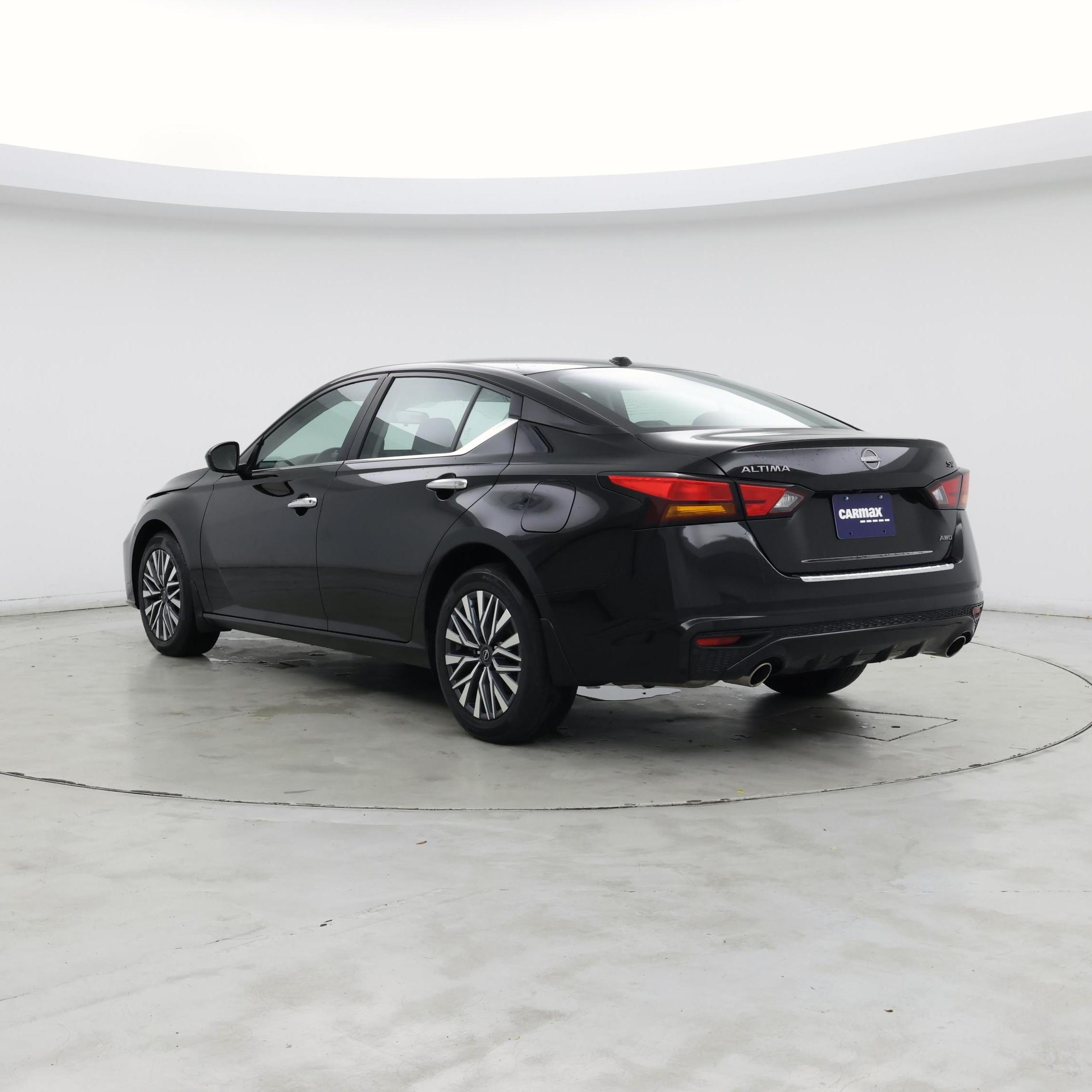 Thumbnail: 2023 Nissan Altima - 2