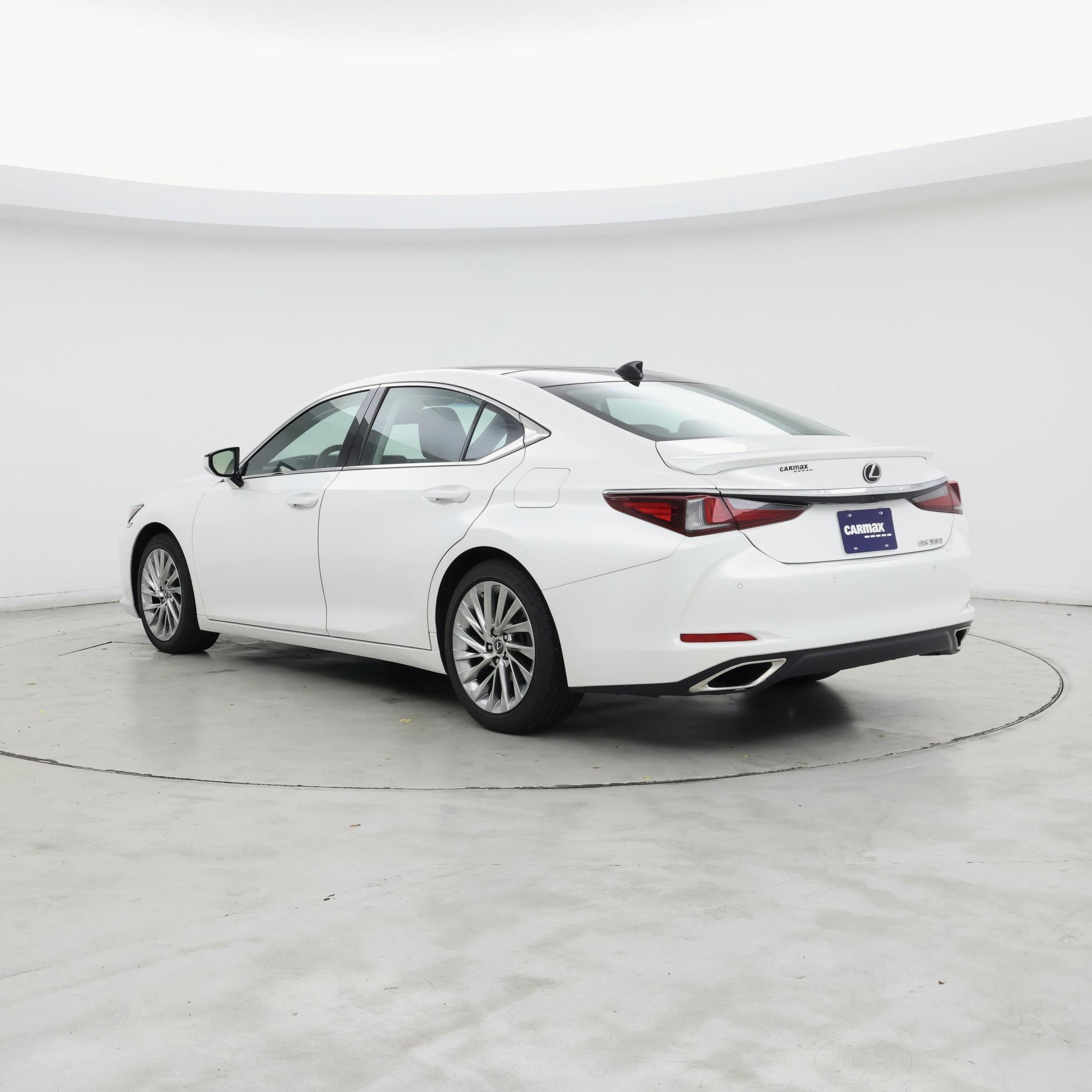 Thumbnail: 2020 Lexus ES - 2