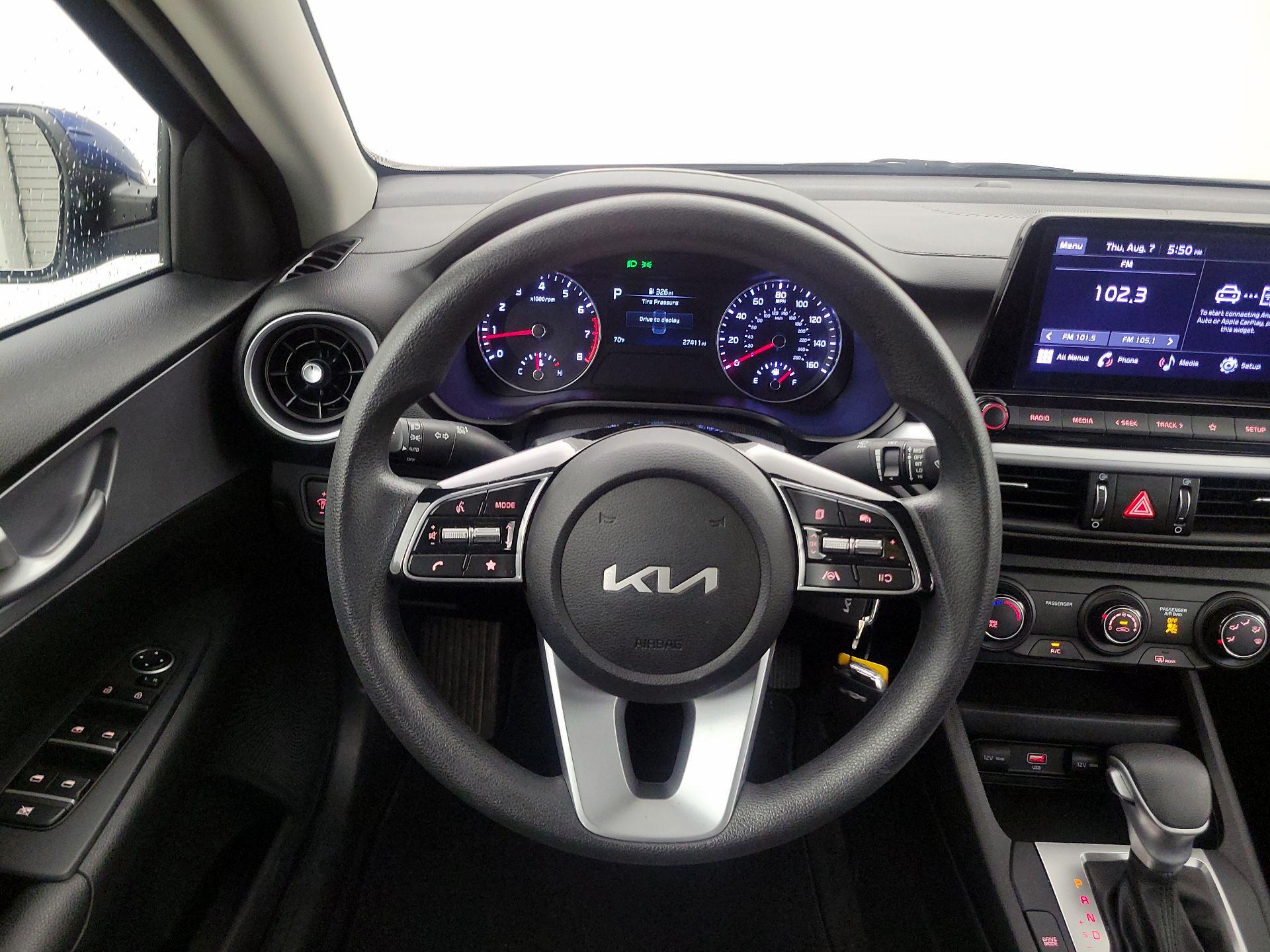Thumbnail: 2022 Kia Forte - 10