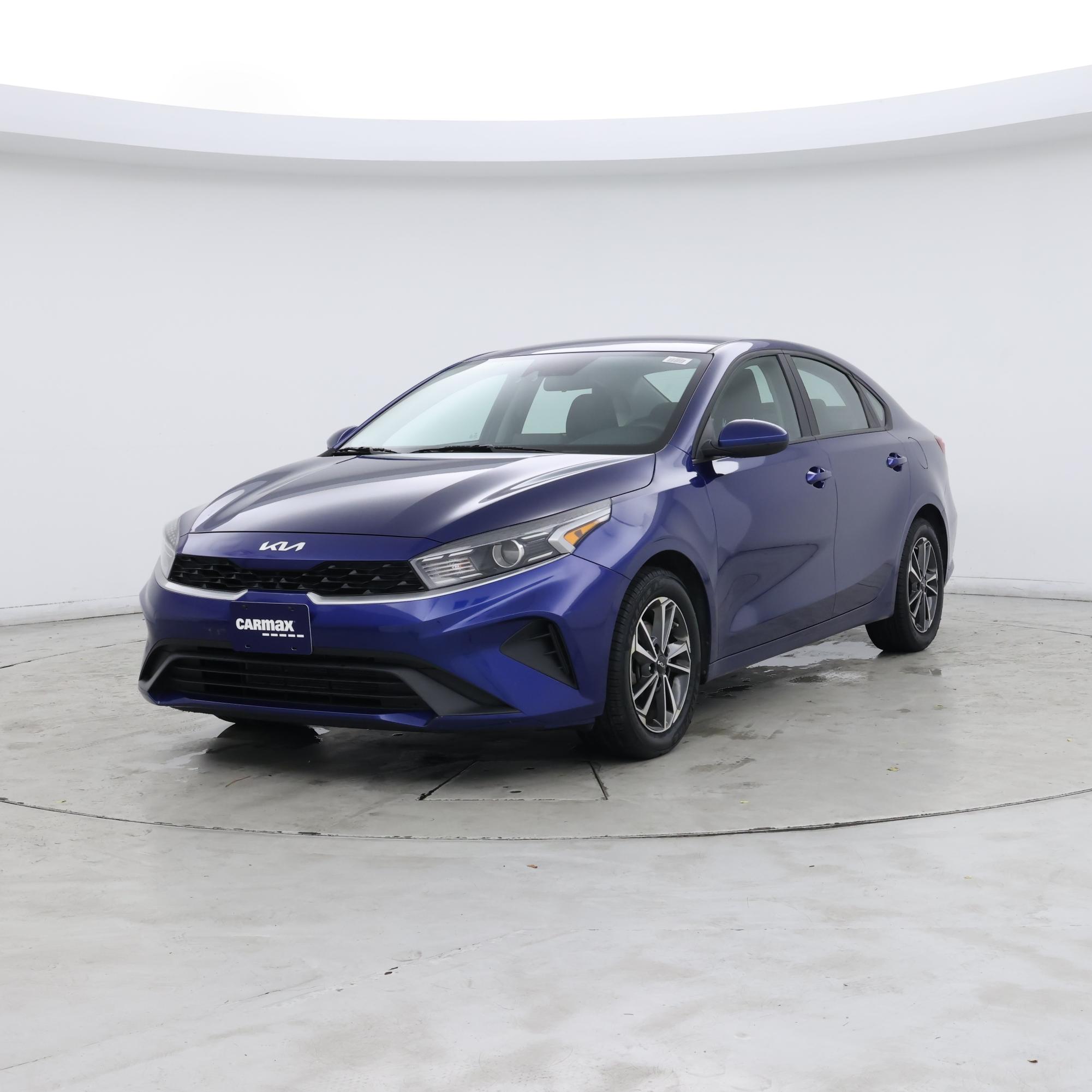 Thumbnail: 2022 Kia Forte - 4