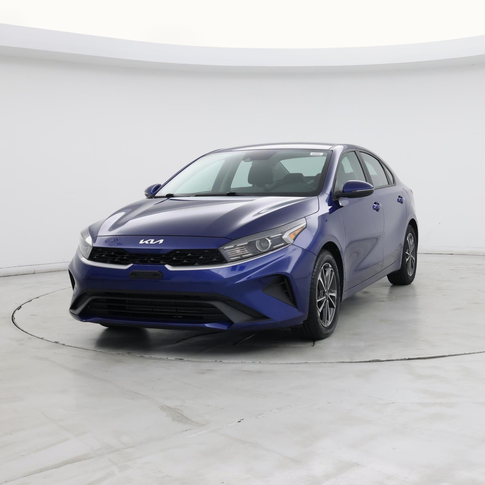 Thumbnail: 2022 Kia Forte - 4