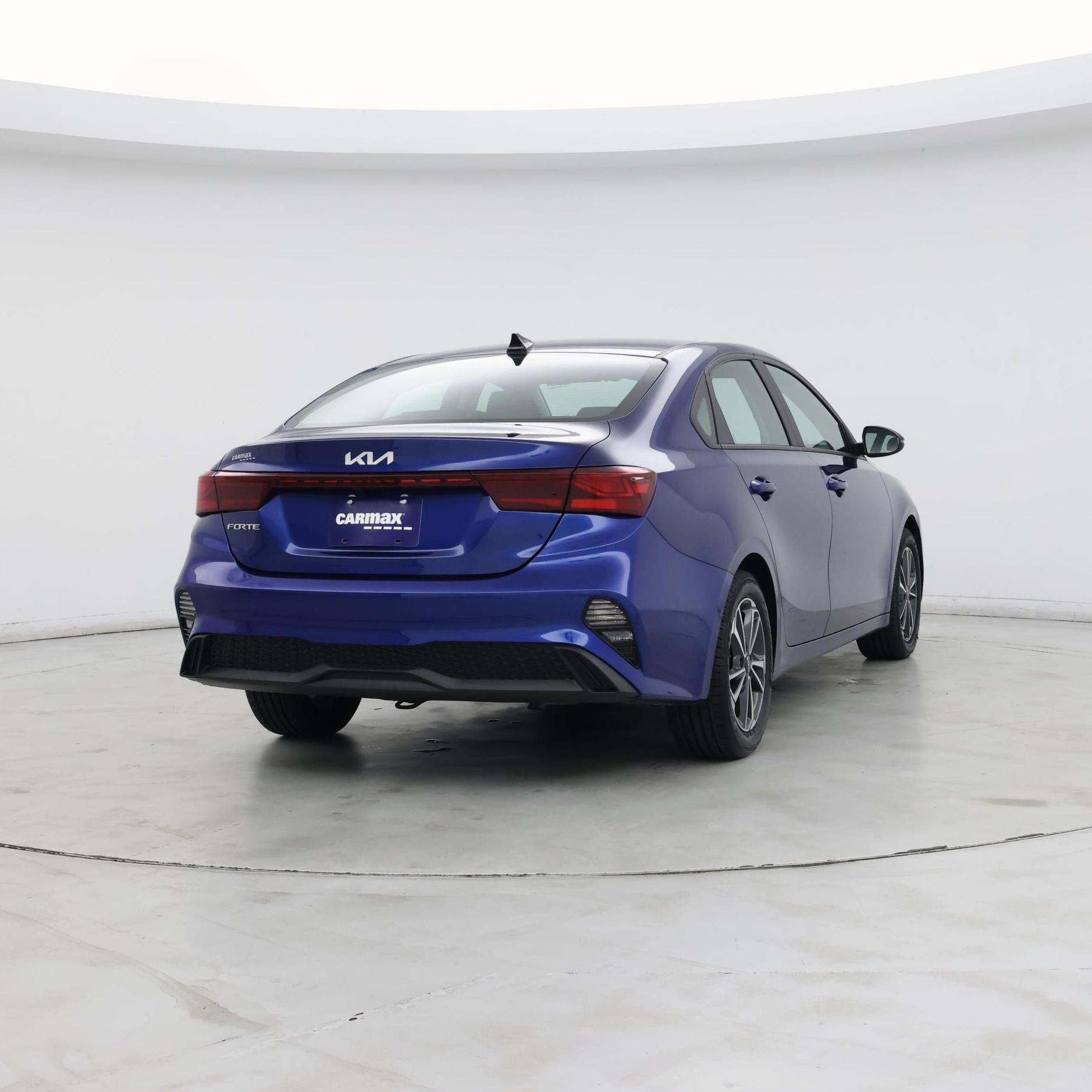 Thumbnail: 2022 Kia Forte - 8