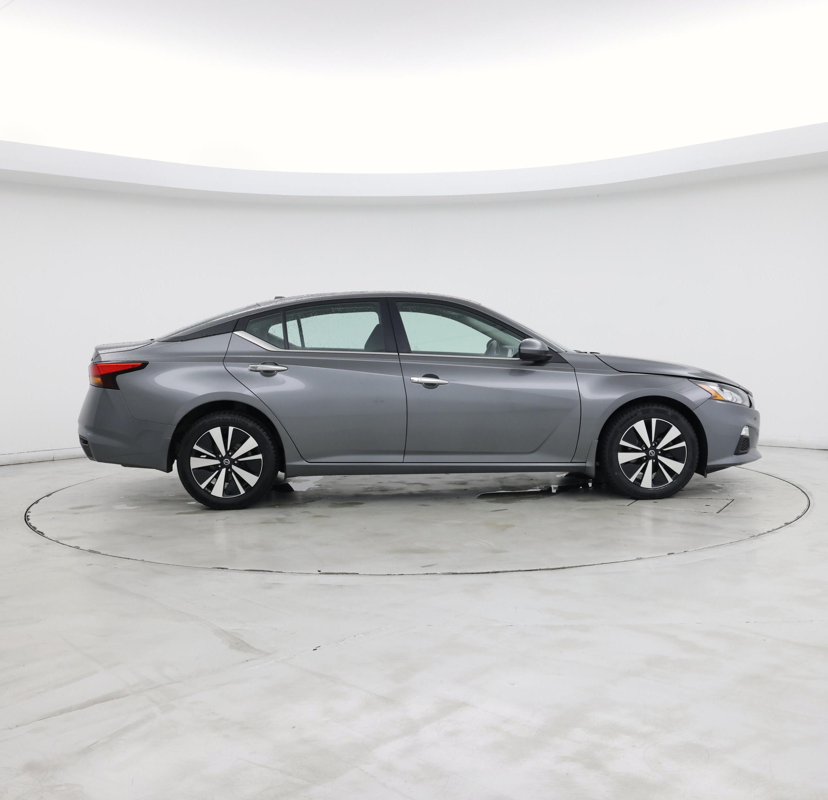 Thumbnail: 2022 Nissan Altima - 7