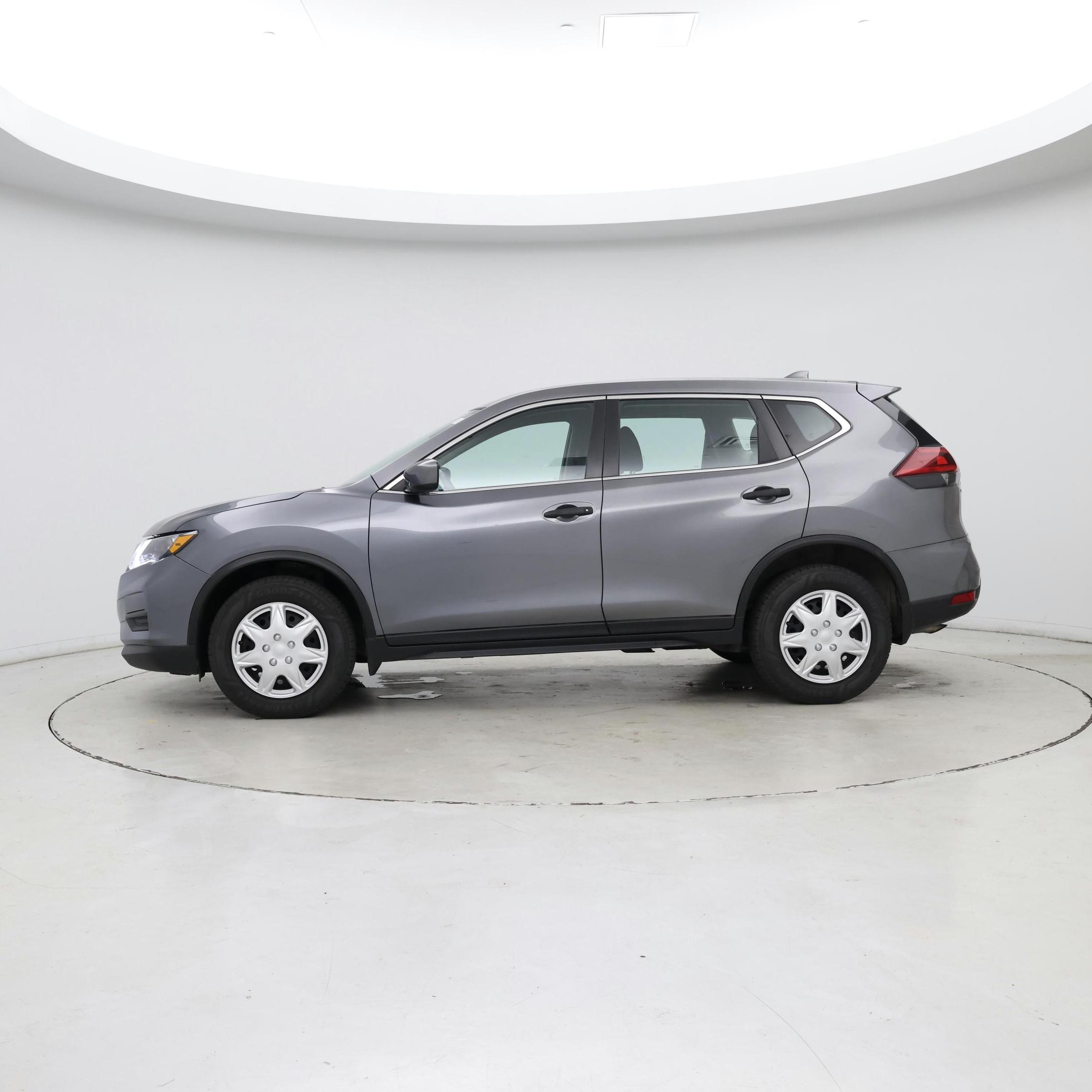Thumbnail: 2020 Nissan Rogue - 3