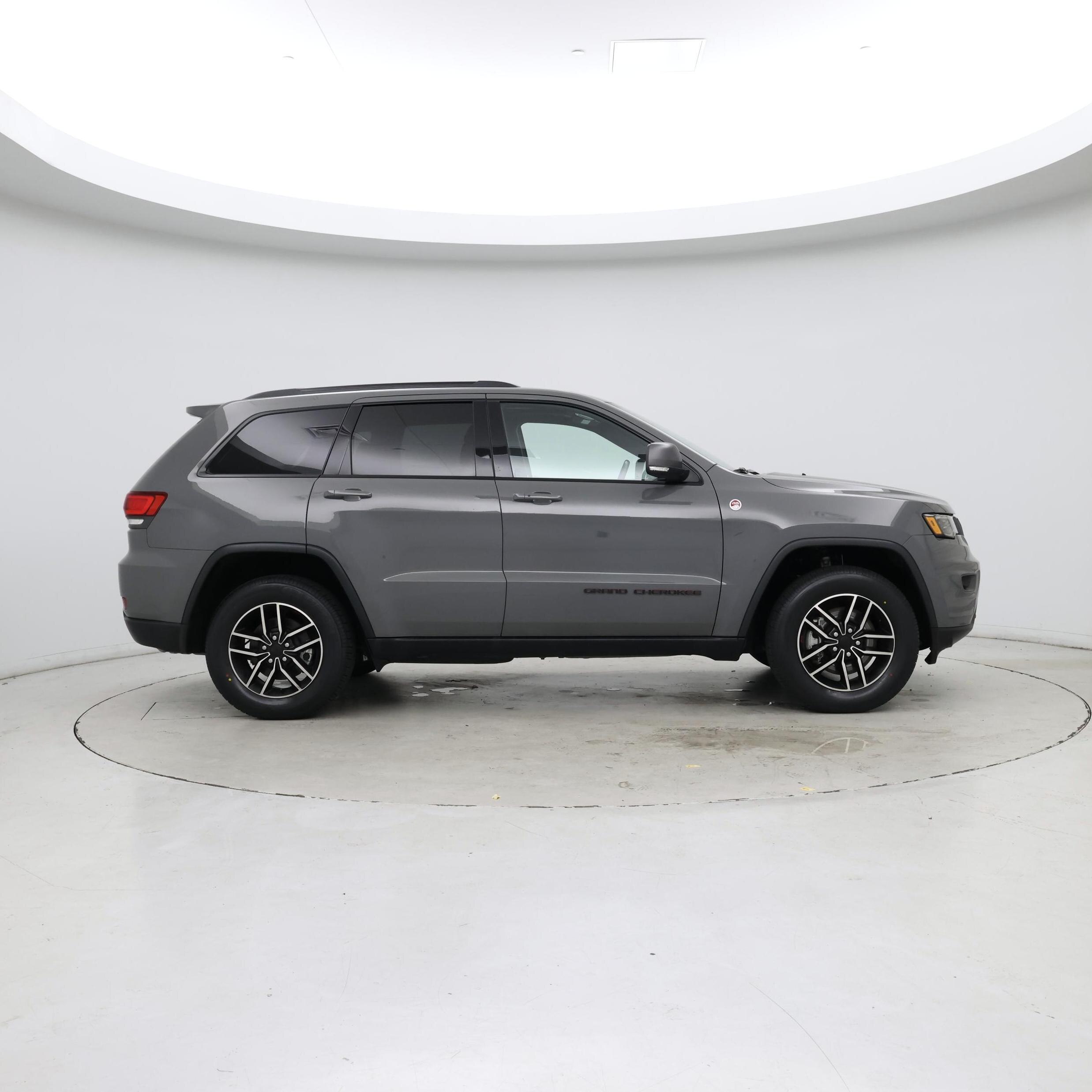 Thumbnail: 2021 Jeep Grand Cherokee - 7