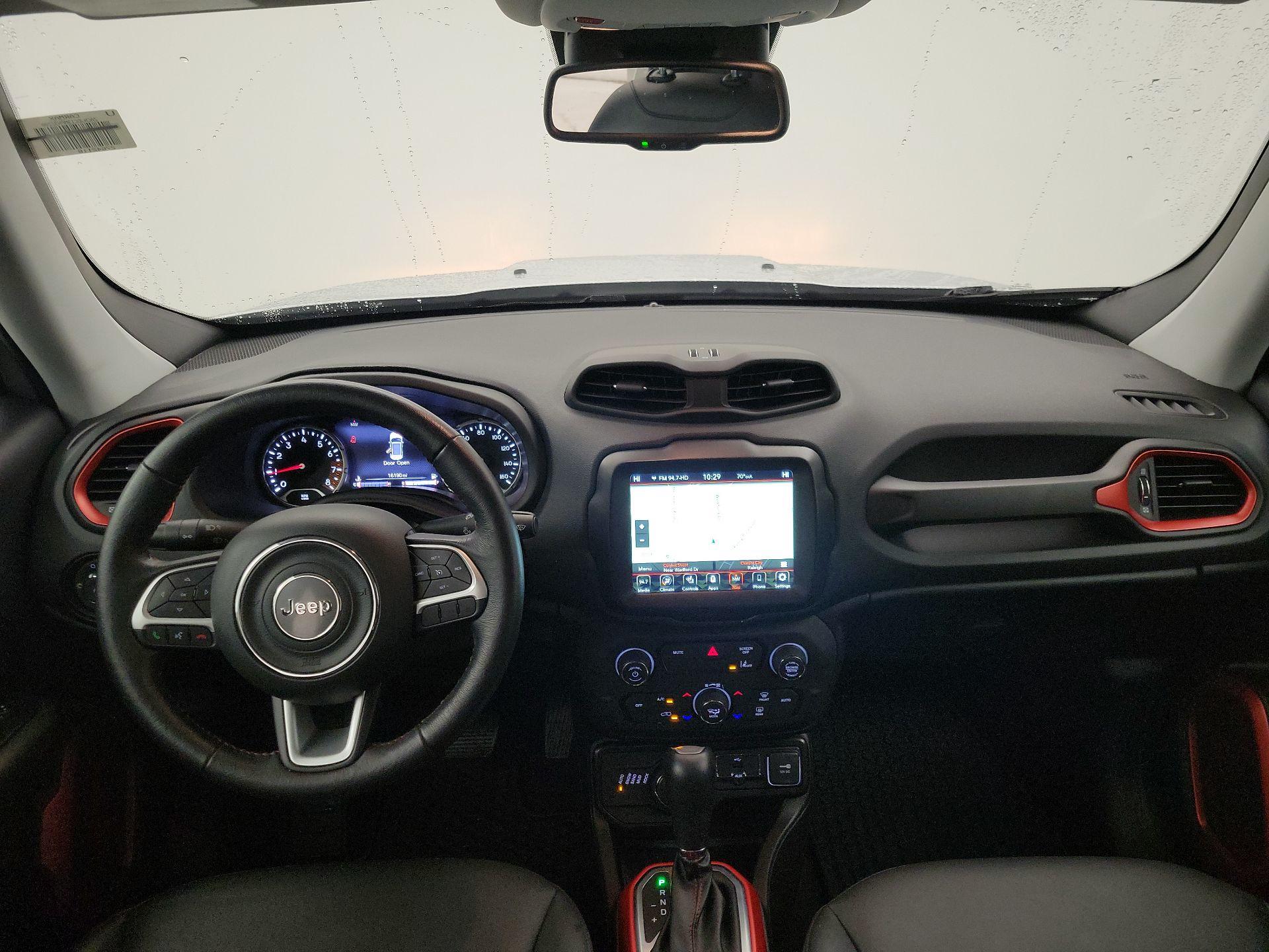 Thumbnail: 2021 Jeep Renegade - 9