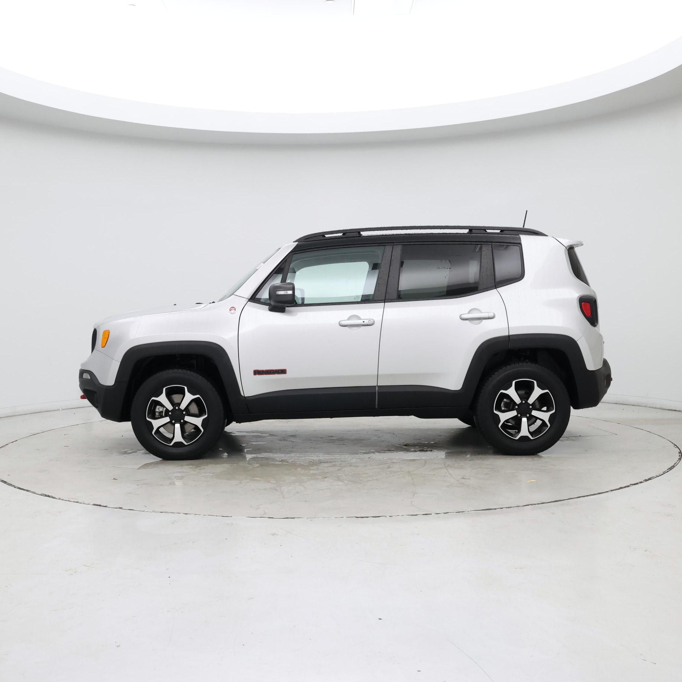 Thumbnail: 2021 Jeep Renegade - 3