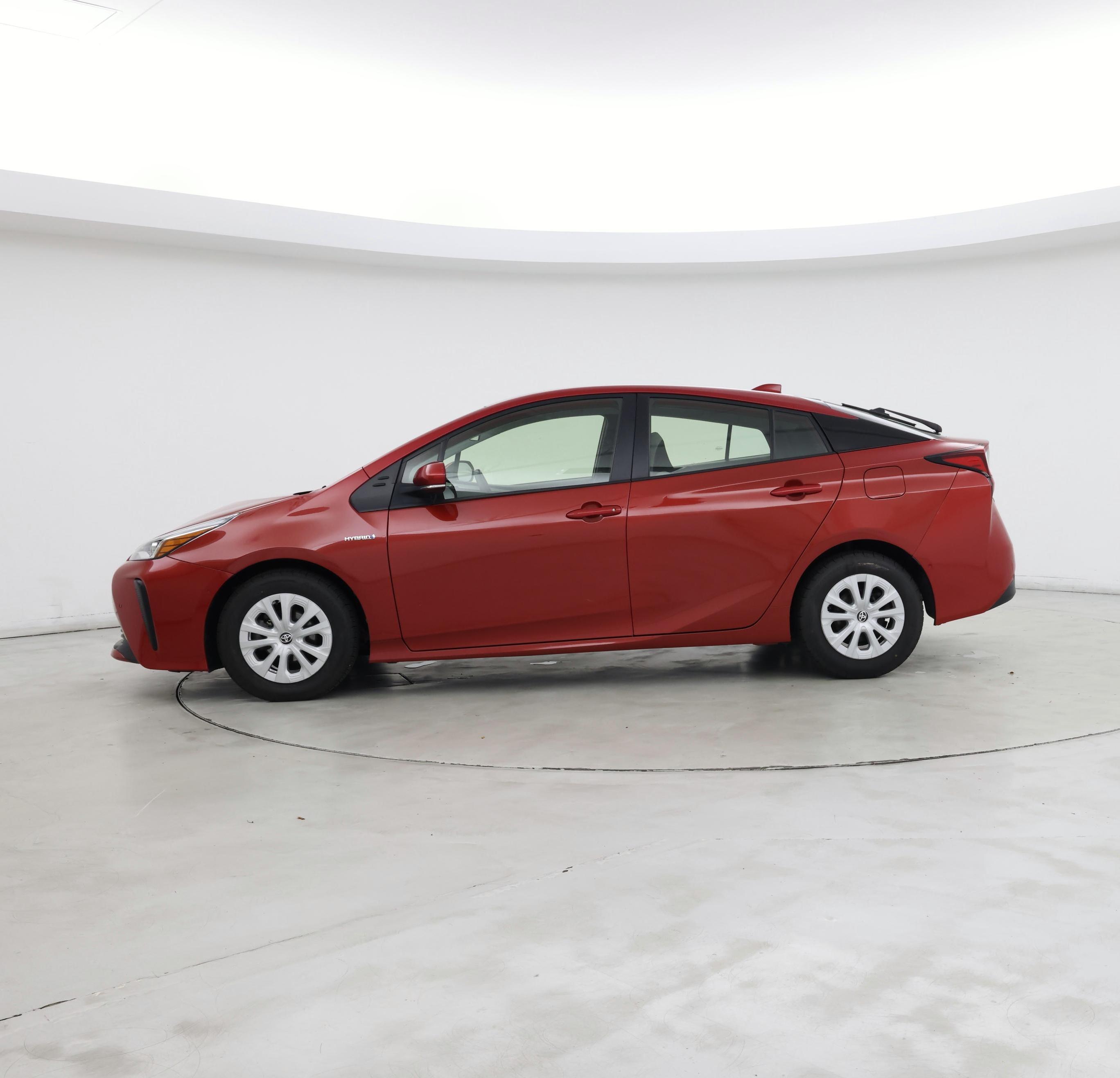 Thumbnail: 2022 Toyota Prius - 3