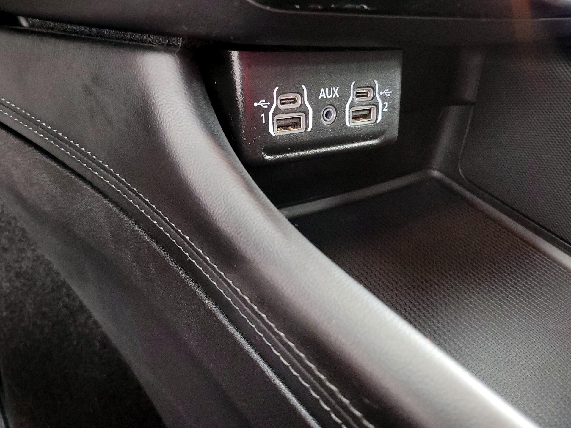 Thumbnail: 2022 Dodge Durango - 18