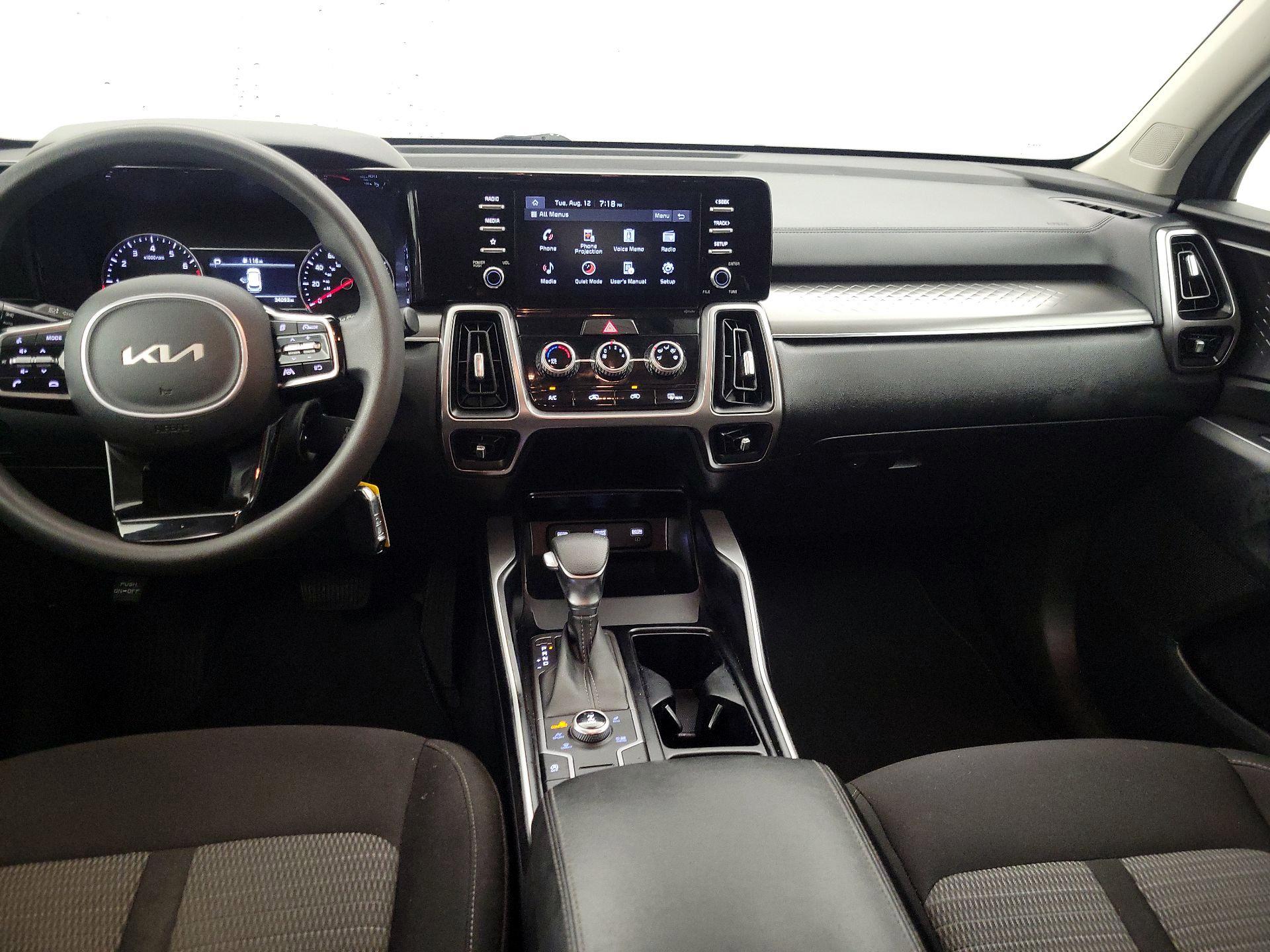 Thumbnail: 2022 Kia Sorento - 9