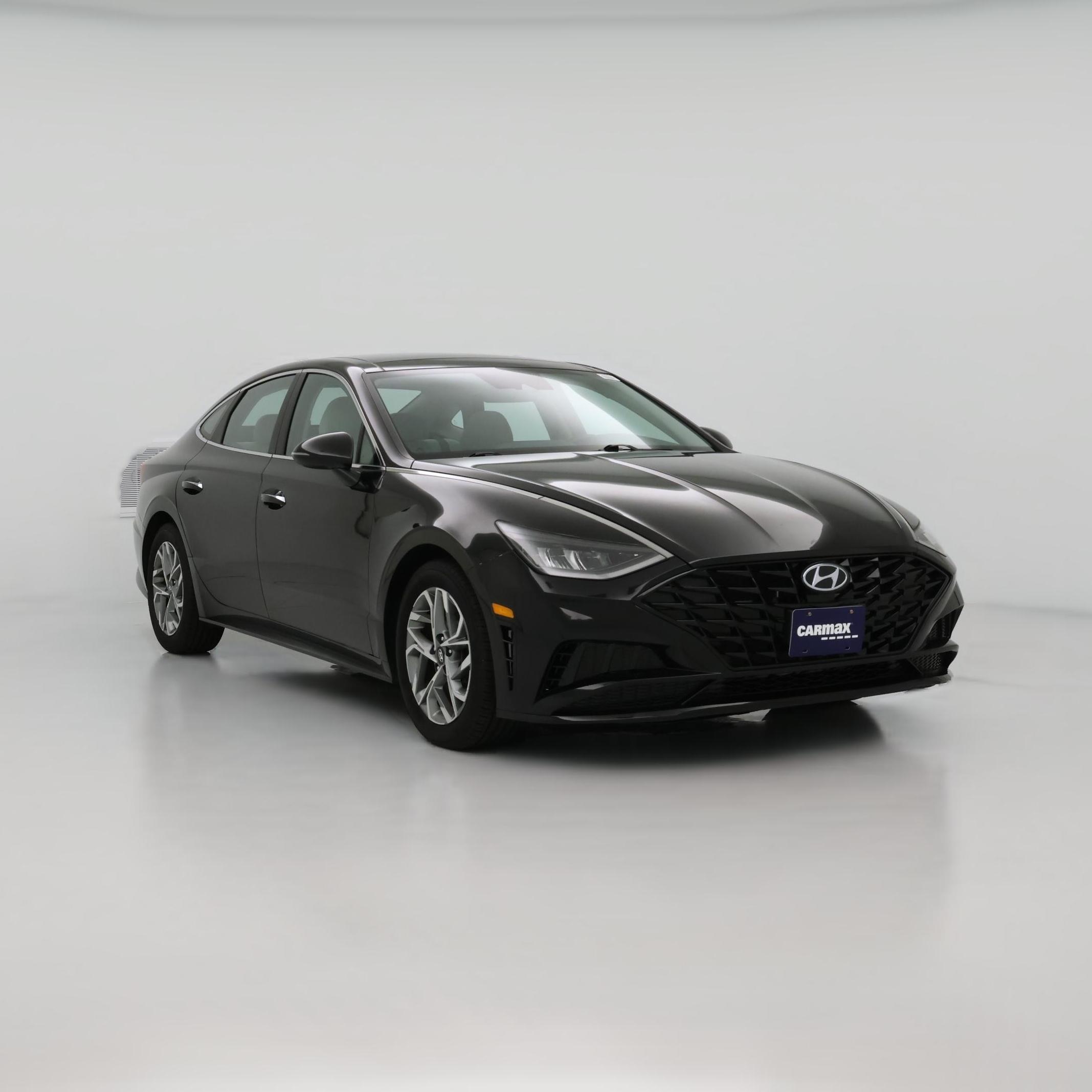 Thumbnail: 2022 Hyundai Sonata - 1