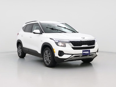 White 2021 Kia Seltos S