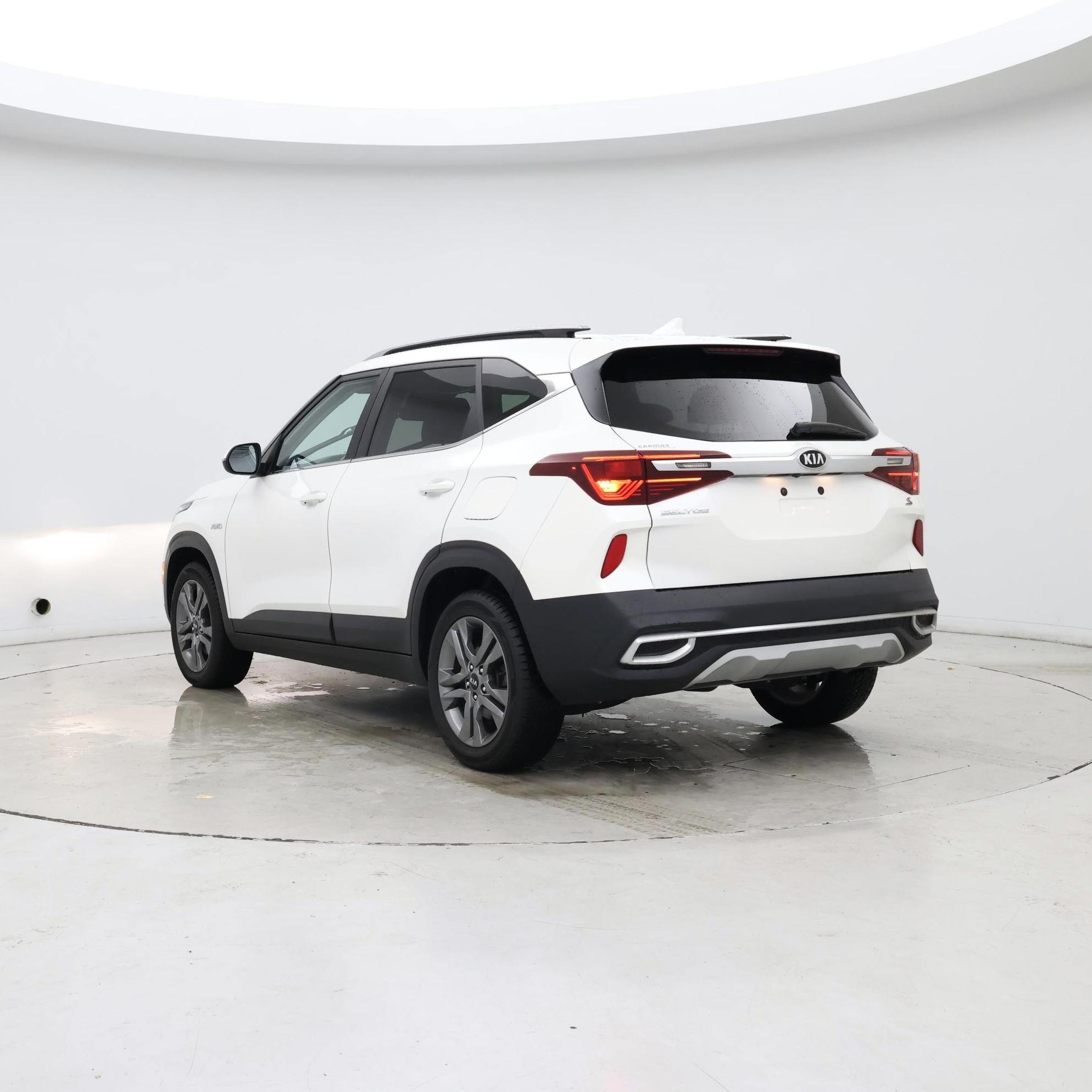 Thumbnail: 2021 Kia Seltos - 2