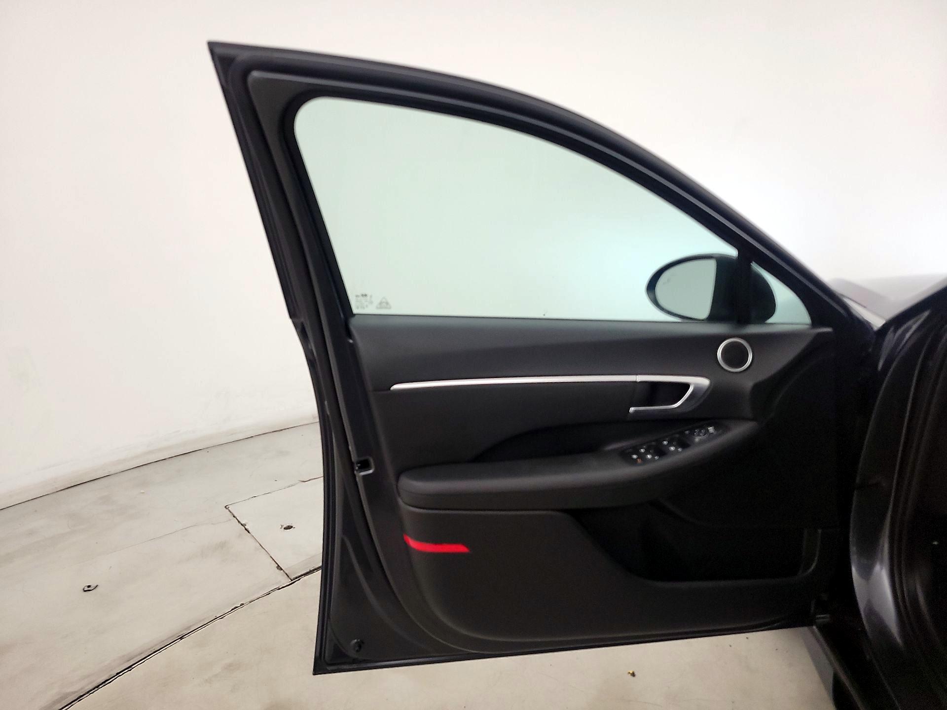Thumbnail: 2022 Hyundai Sonata - 12