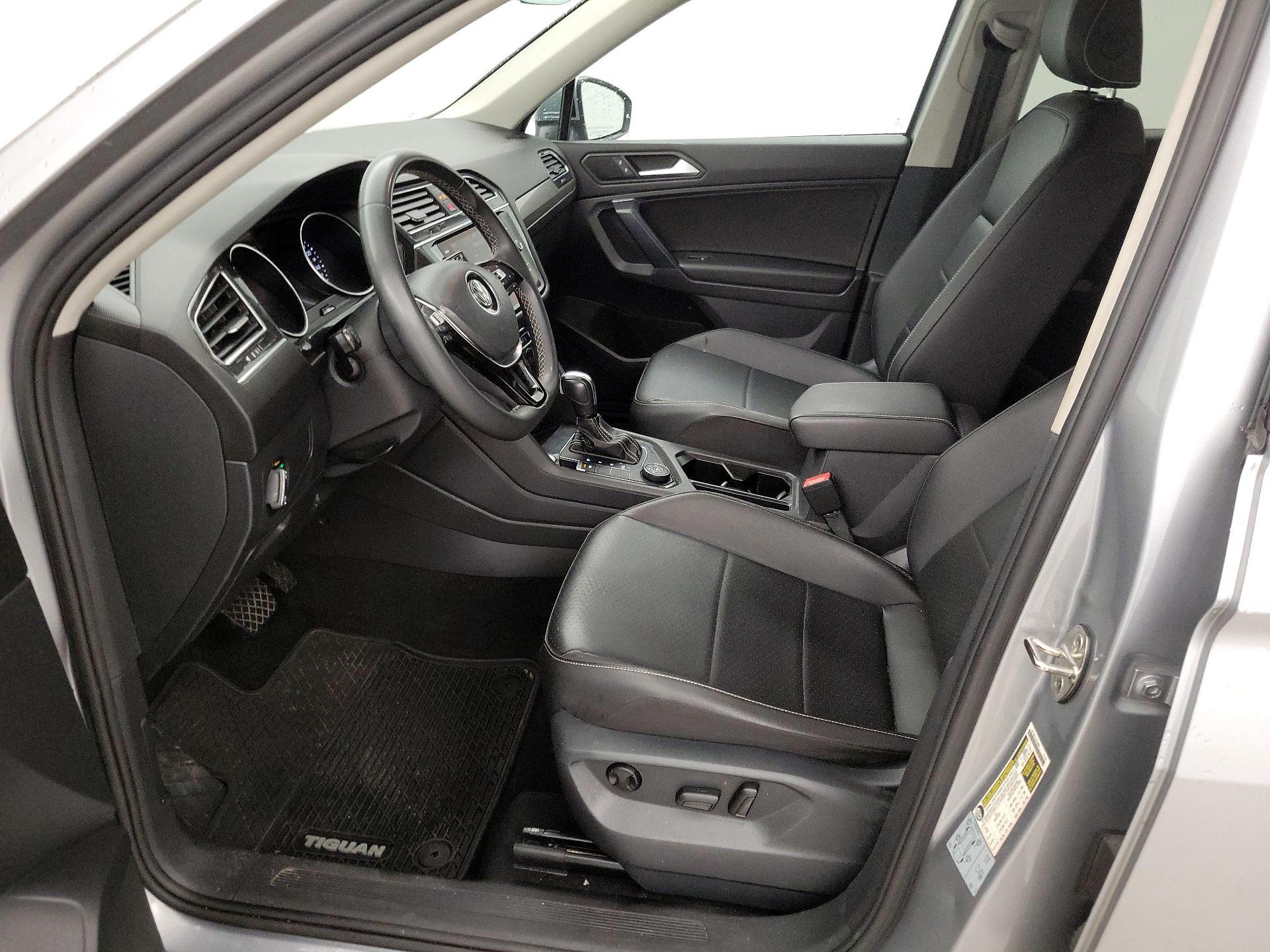 Thumbnail: 2021 Volkswagen Tiguan - 11