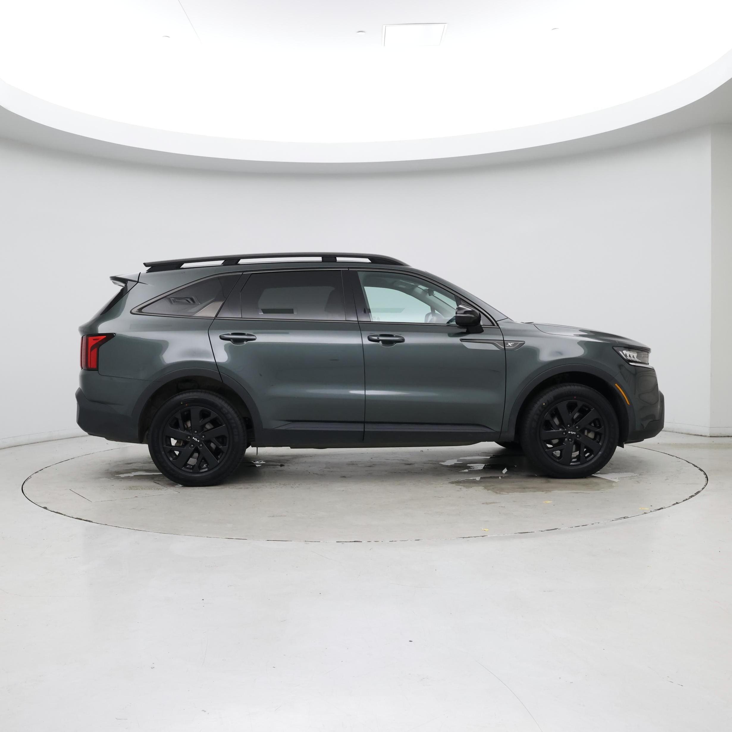 Thumbnail: 2023 Kia Sorento - 7